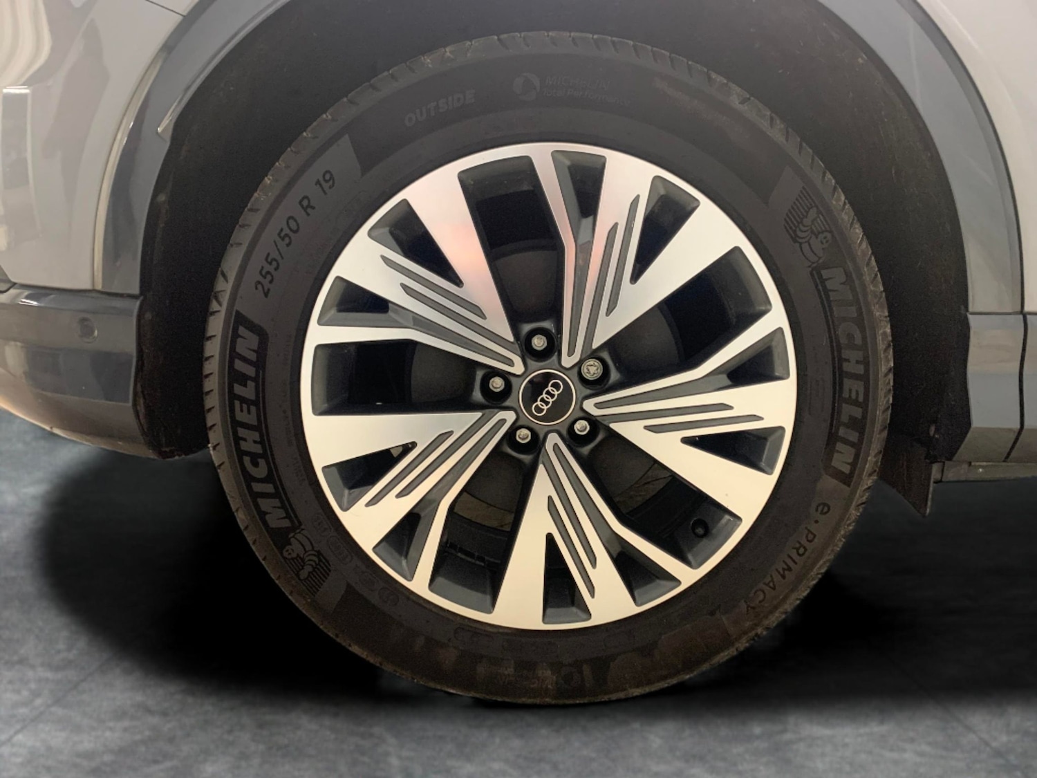 Used Audi Q4 e-tron 2023 for sale - 77296462: Photo 24