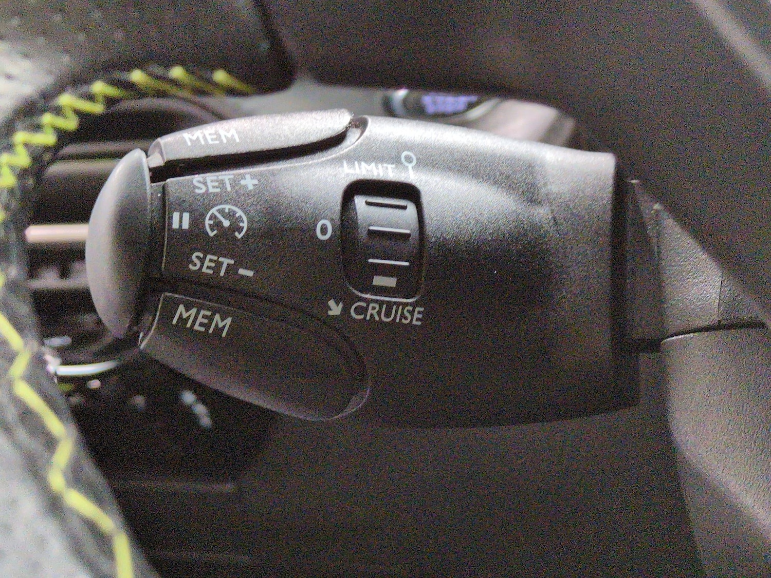 Used Peugeot 2008 2023 for sale - 77903737: Photo 19