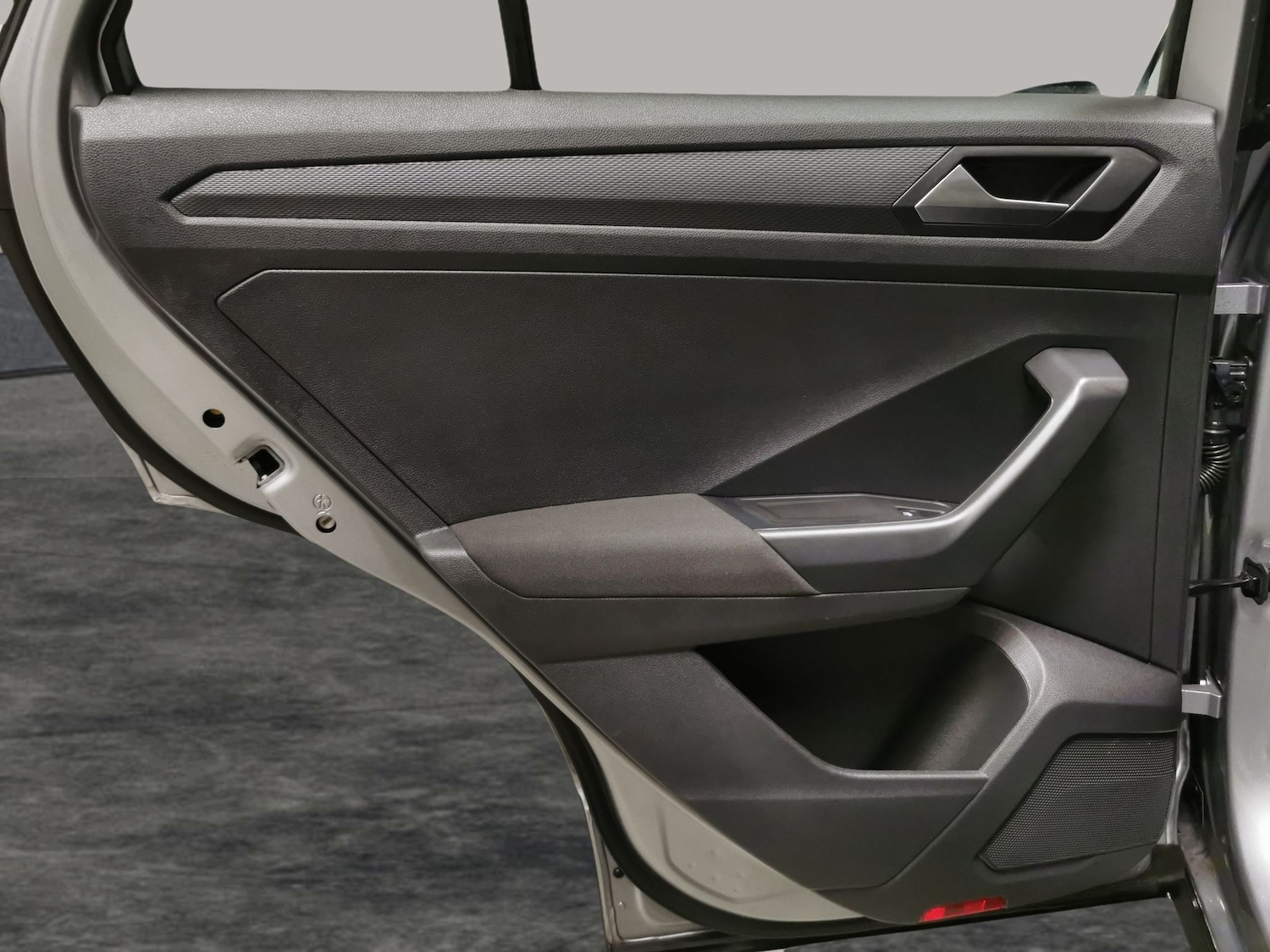 Used Volkswagen T-Roc 2023 for sale - 76507962: Photo 33