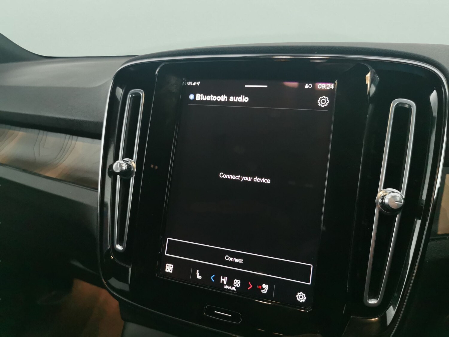 Used Volvo XC40 2023 for sale - 77715884: Photo 19