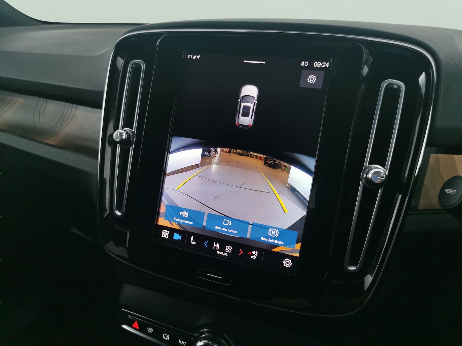 Used Volvo XC40 2023 for sale - 77715884: Photo 20