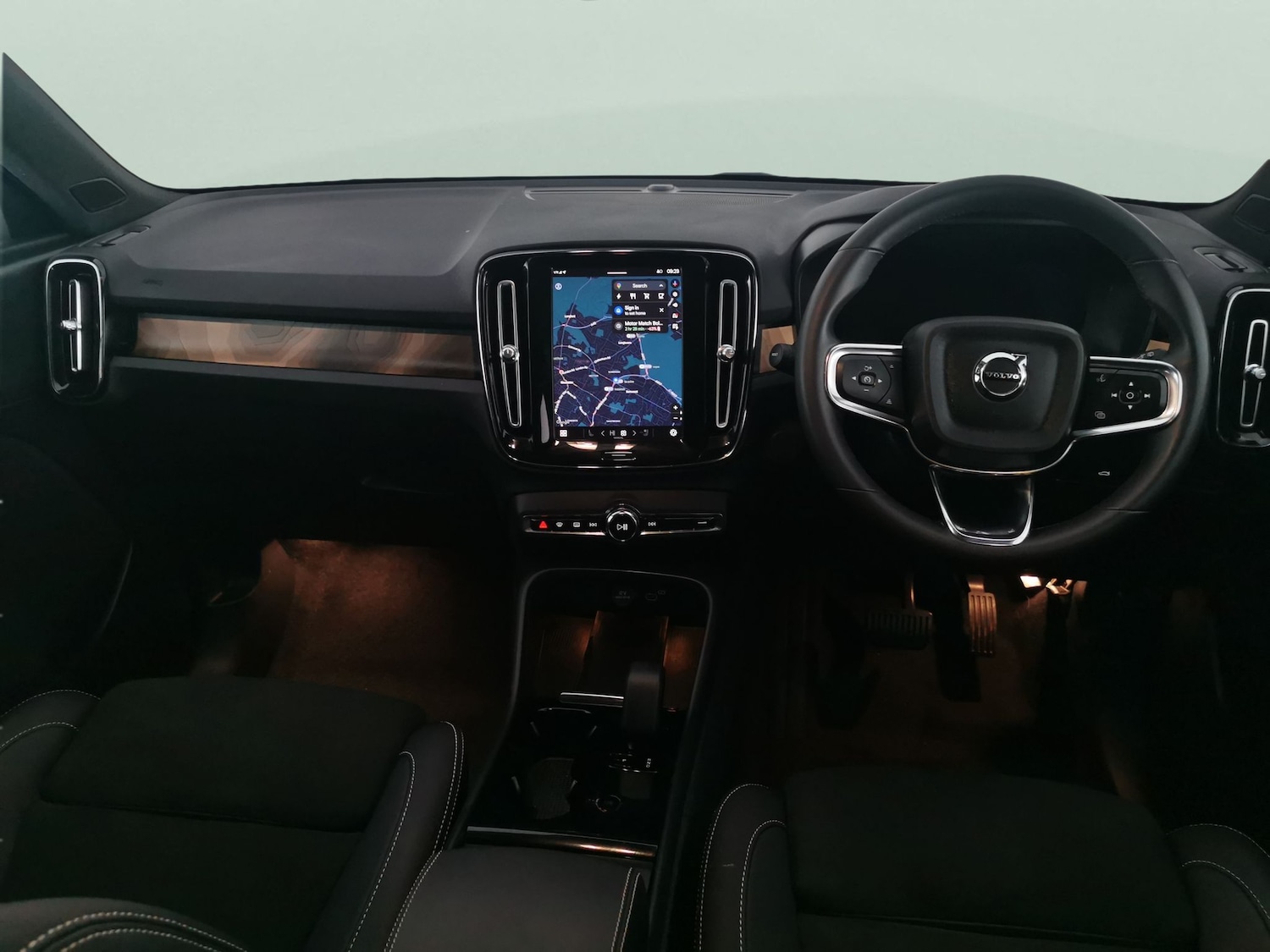 Used Volvo XC40 2023 for sale - 77715884: Photo 8