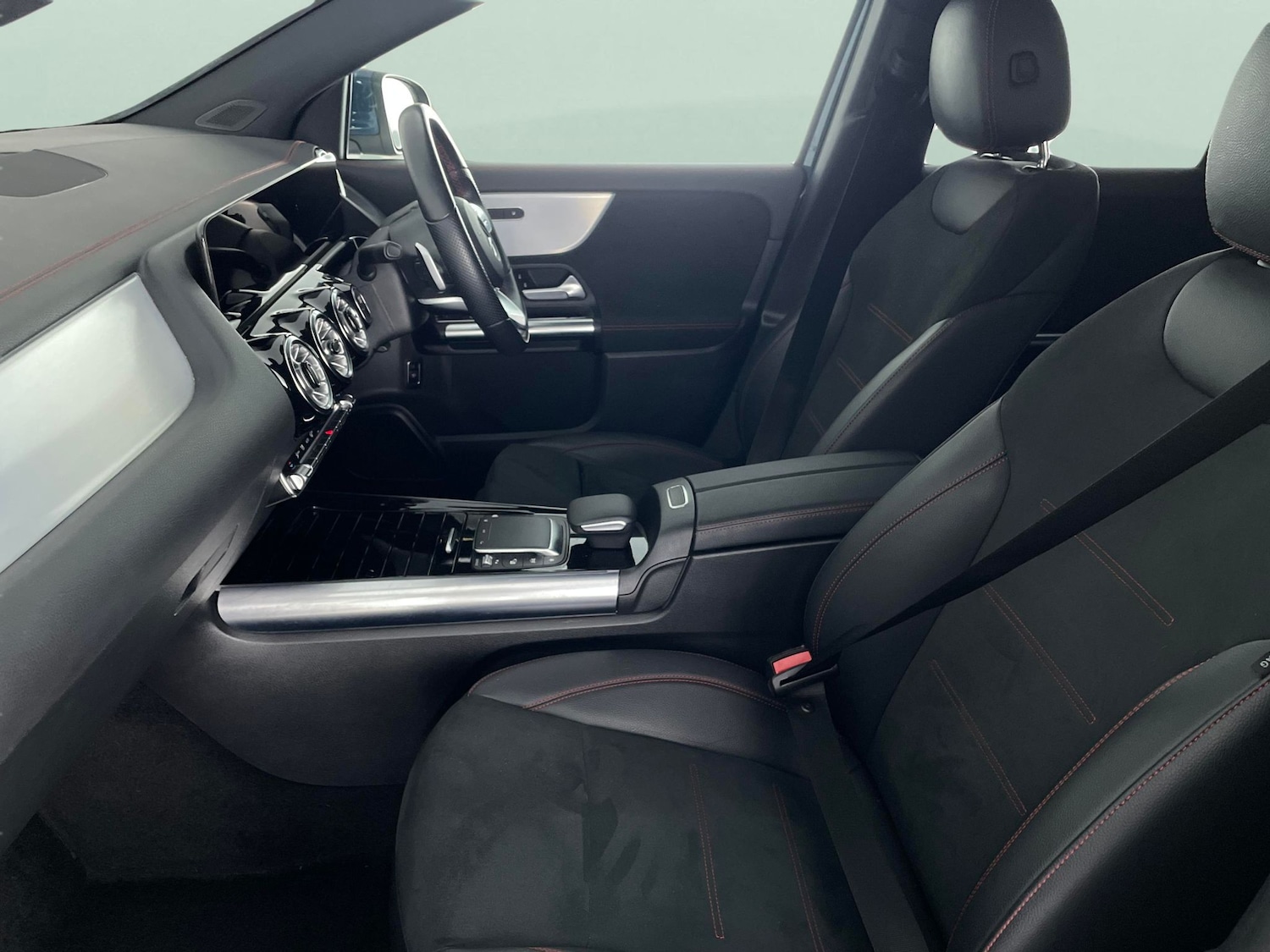 Used Mercedes-Benz EQA 2022 for sale - 76940289: Photo 4