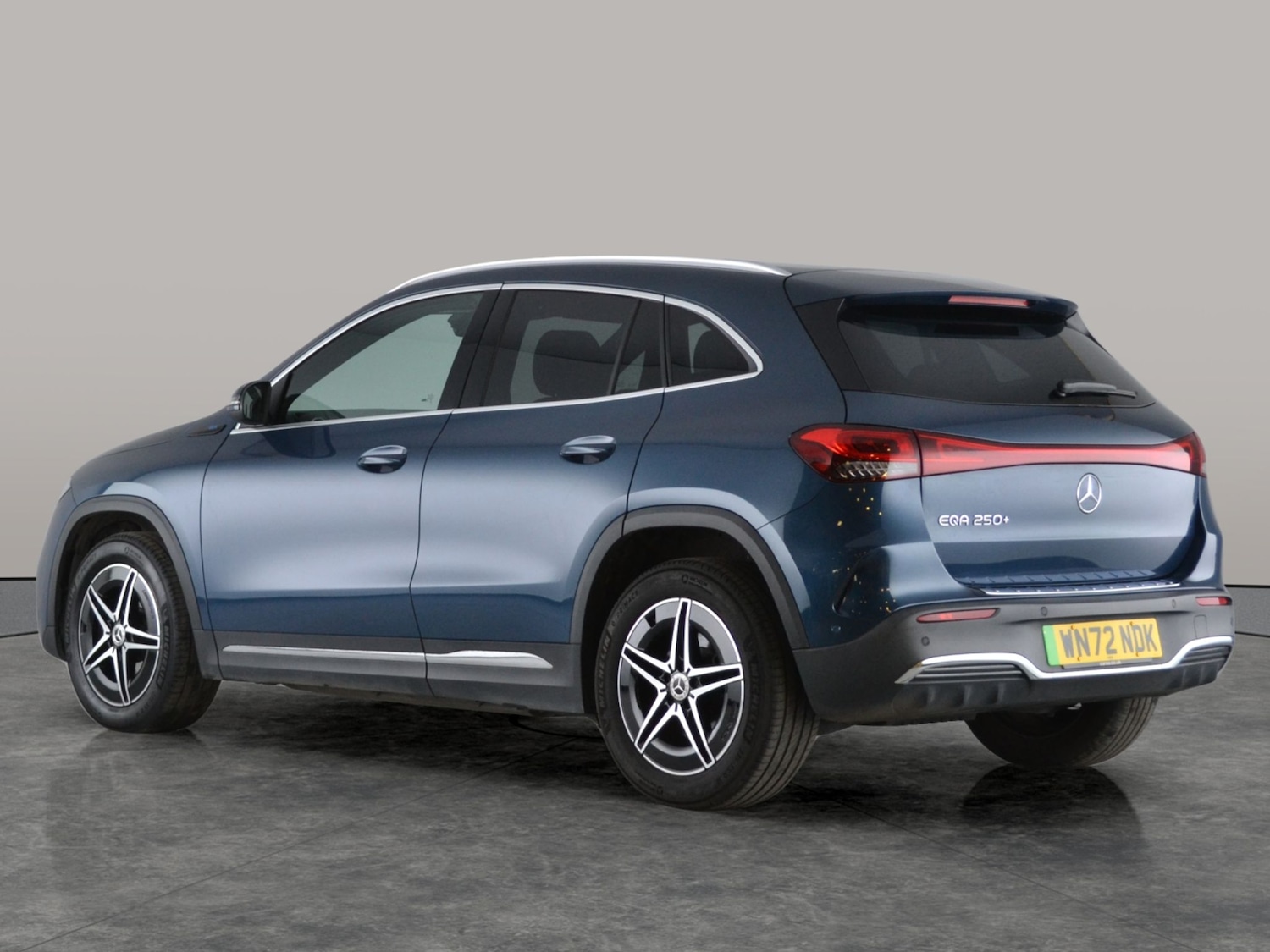 Used Mercedes-Benz EQA 2022 for sale - 76940289: Photo 8