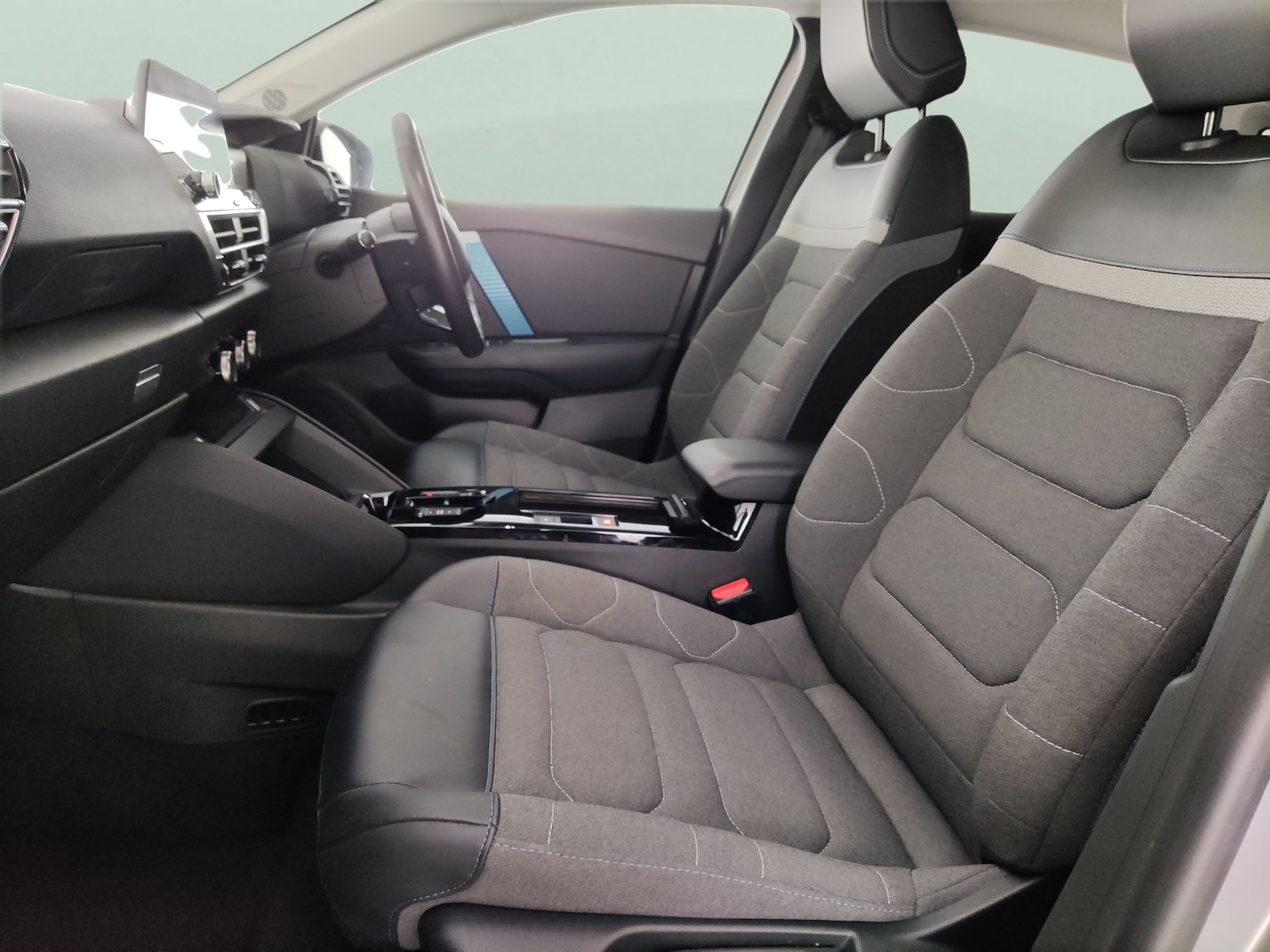 Used Citroen e-C4 2022 for sale - 77965678: Photo 4