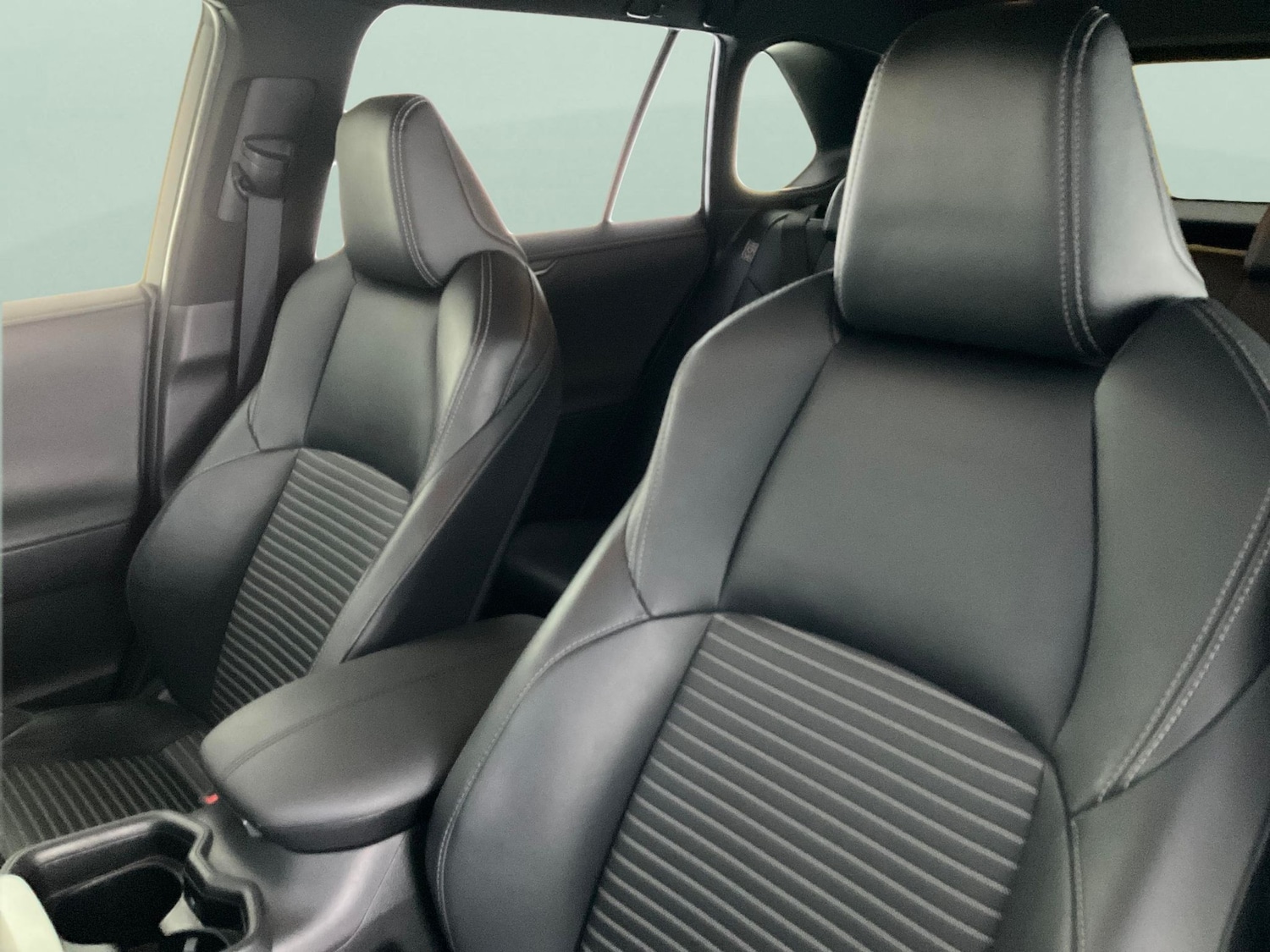 Used Toyota RAV4 2021 for sale - 76669343: Photo 15