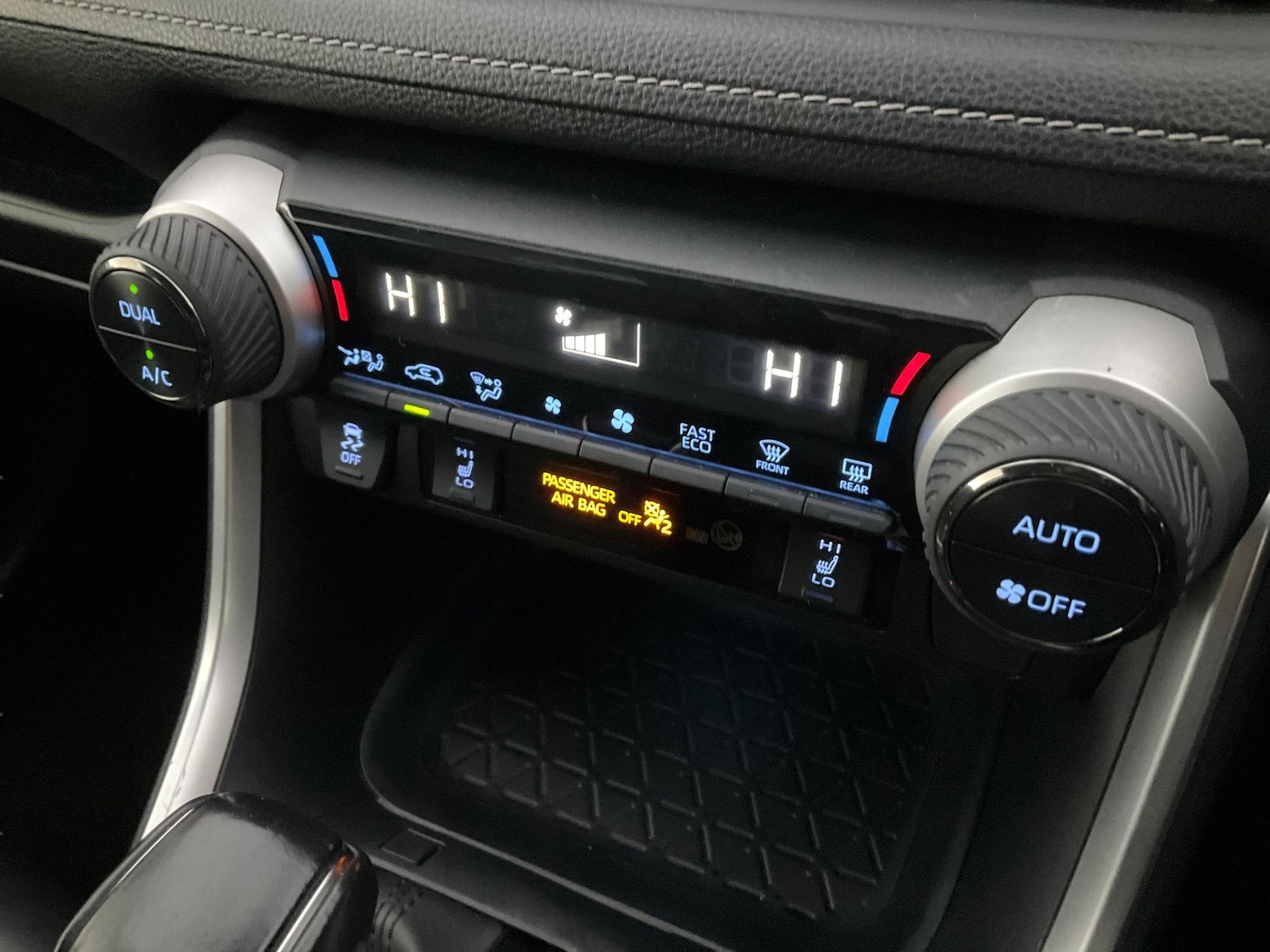 Used Toyota RAV4 2021 for sale - 76669343: Photo 19