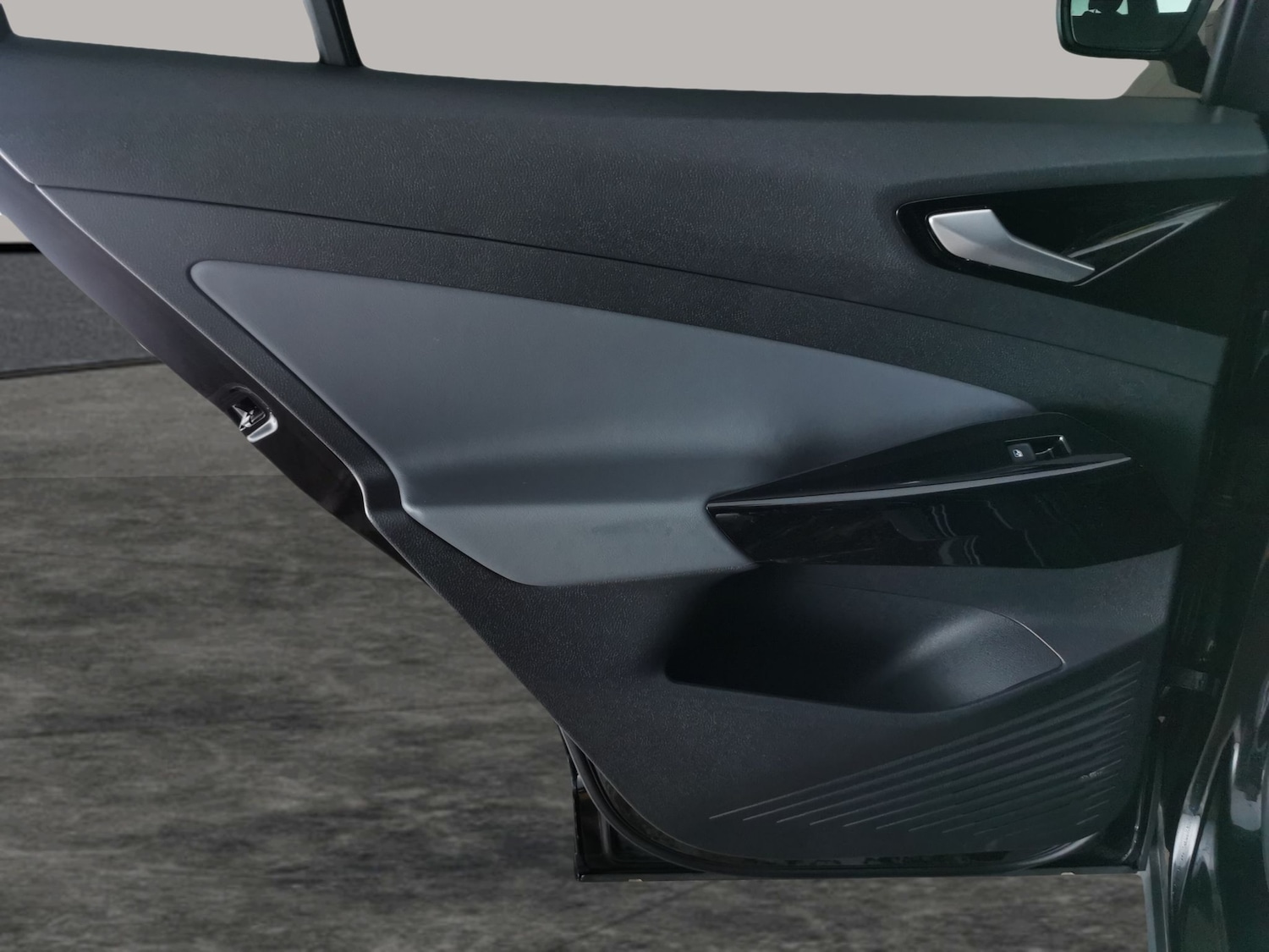 Used Volkswagen ID.4 2023 for sale - 77676024: Photo 27