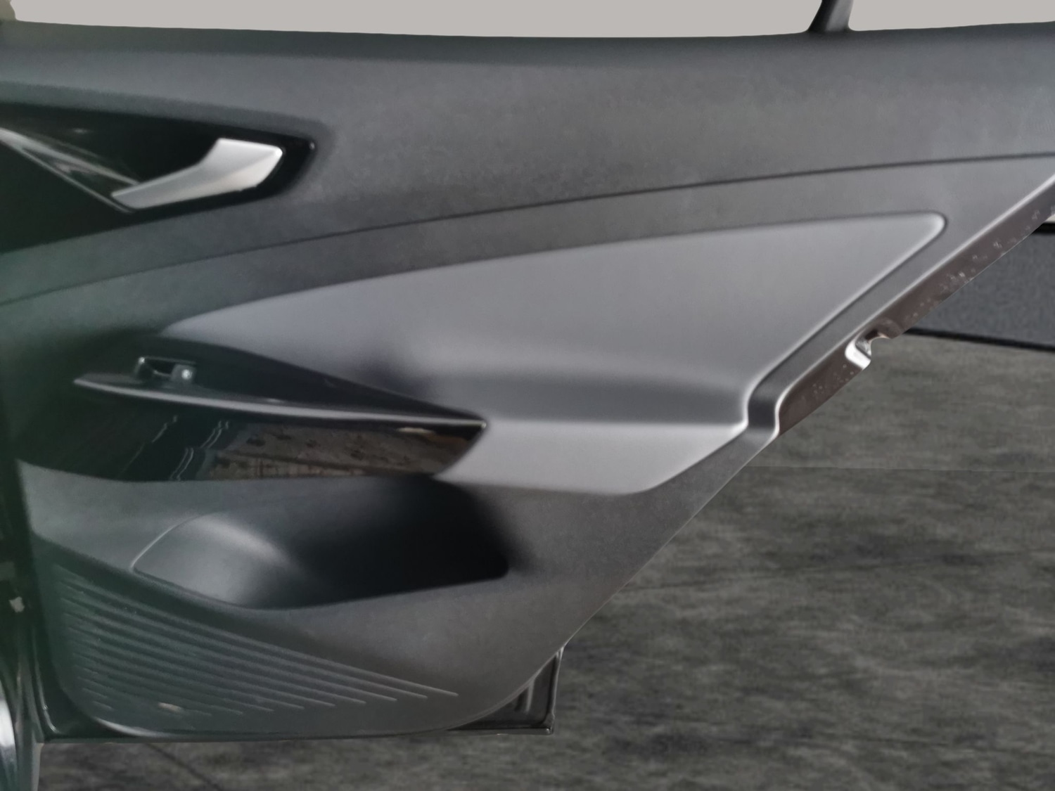 Used Volkswagen ID.4 2023 for sale - 77676024: Photo 28