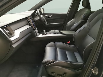 Used Volvo XC60 2022 for sale - 79514907: Photo