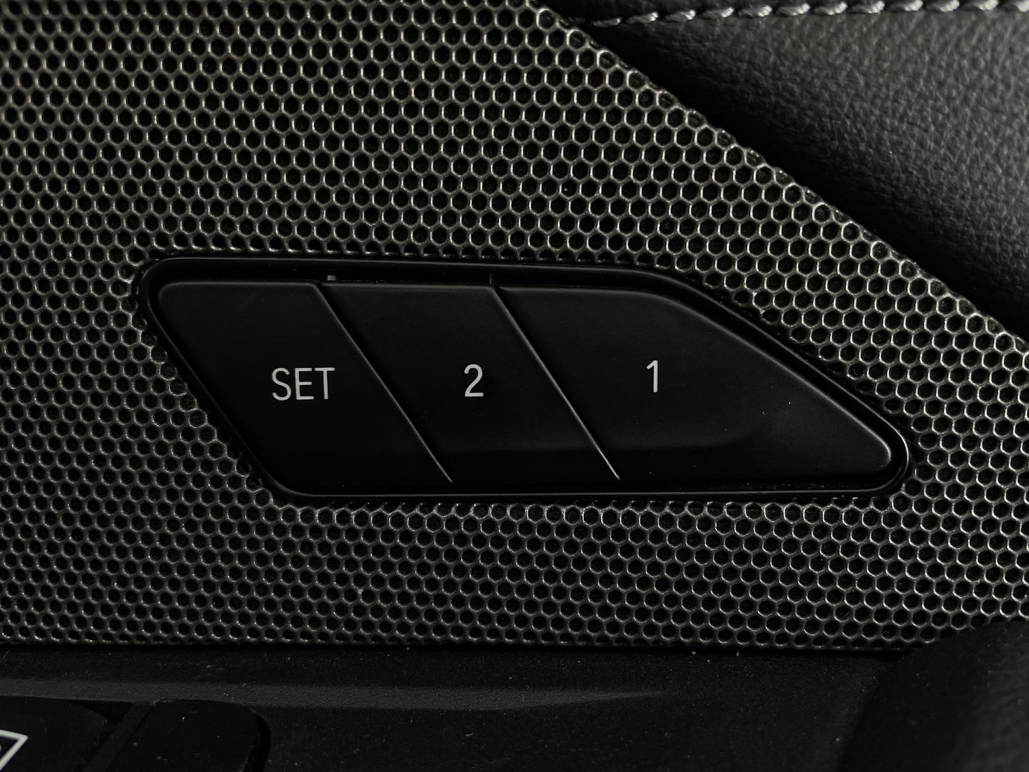 Used BMW i4 for sale - 77591136: Photo 15