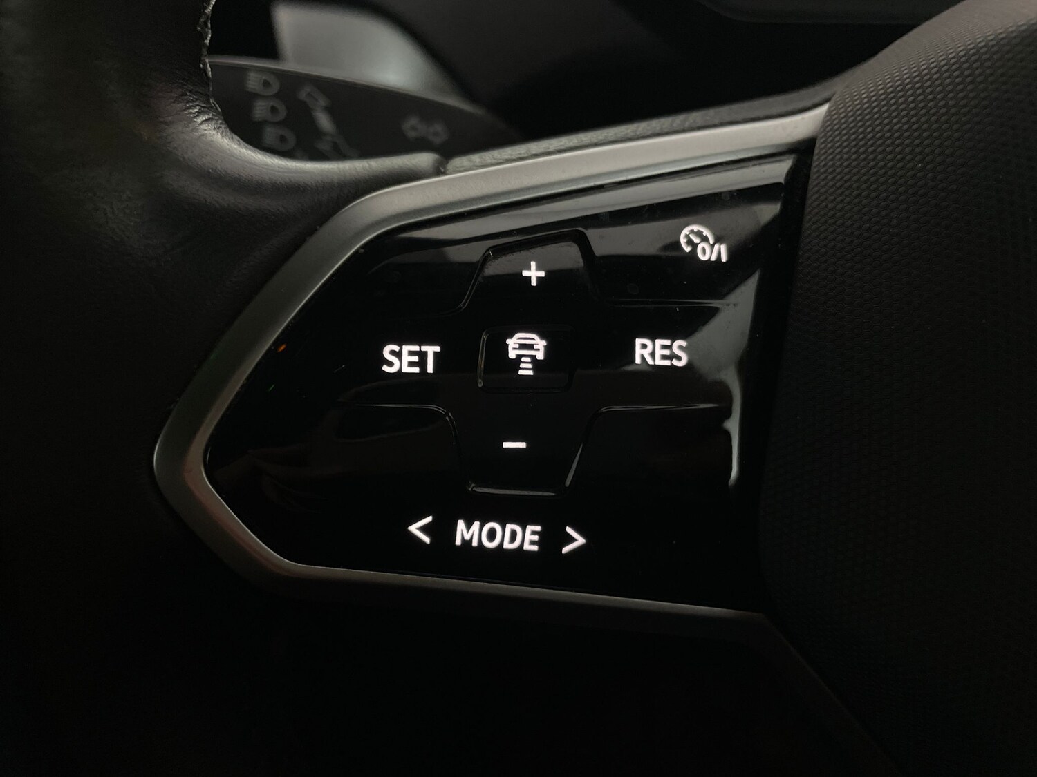 Used Volkswagen ID.4 2023 for sale - 77404316: Photo 24