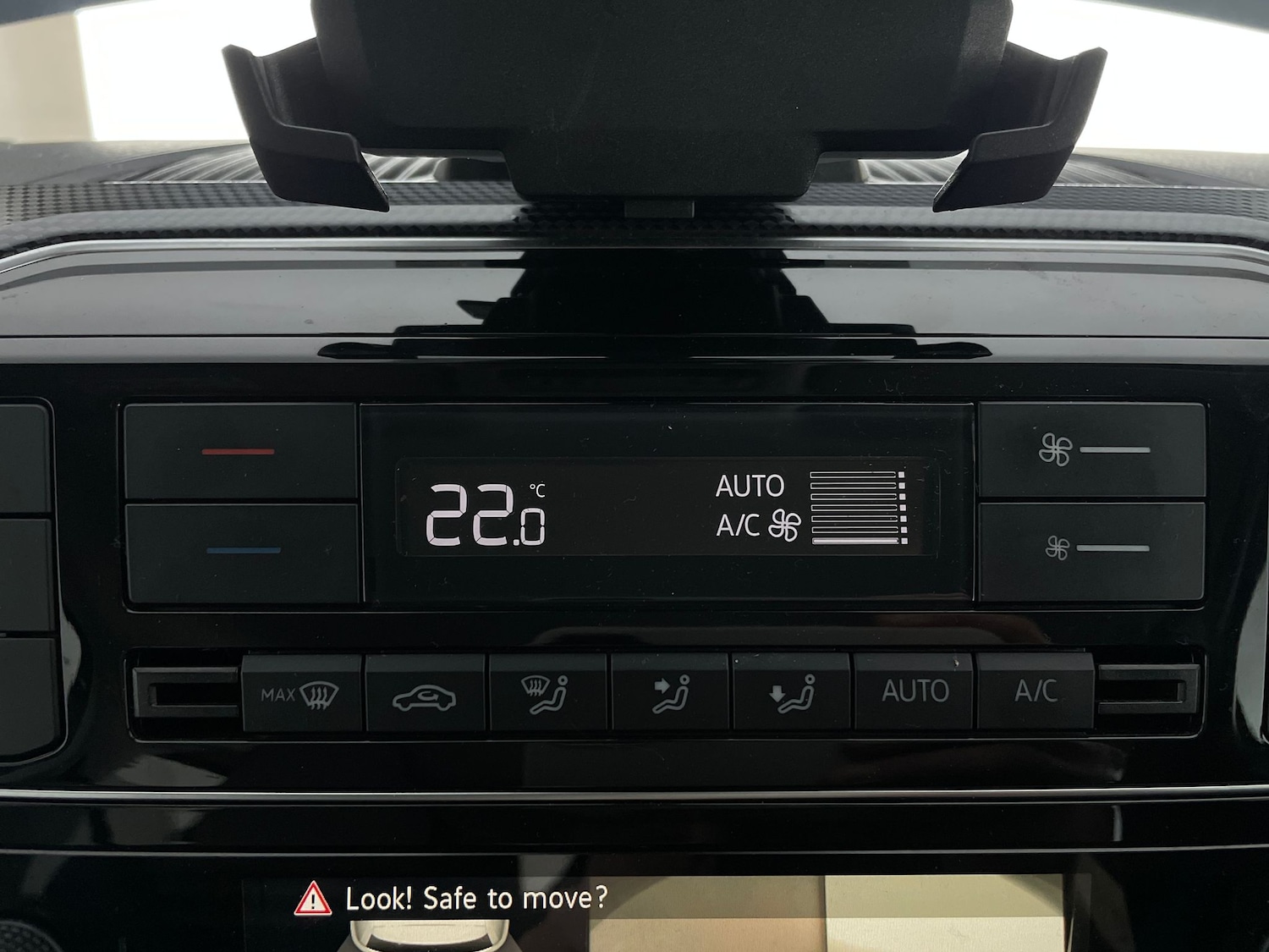 Used Volkswagen up! 2022 for sale - 76940327: Photo 15