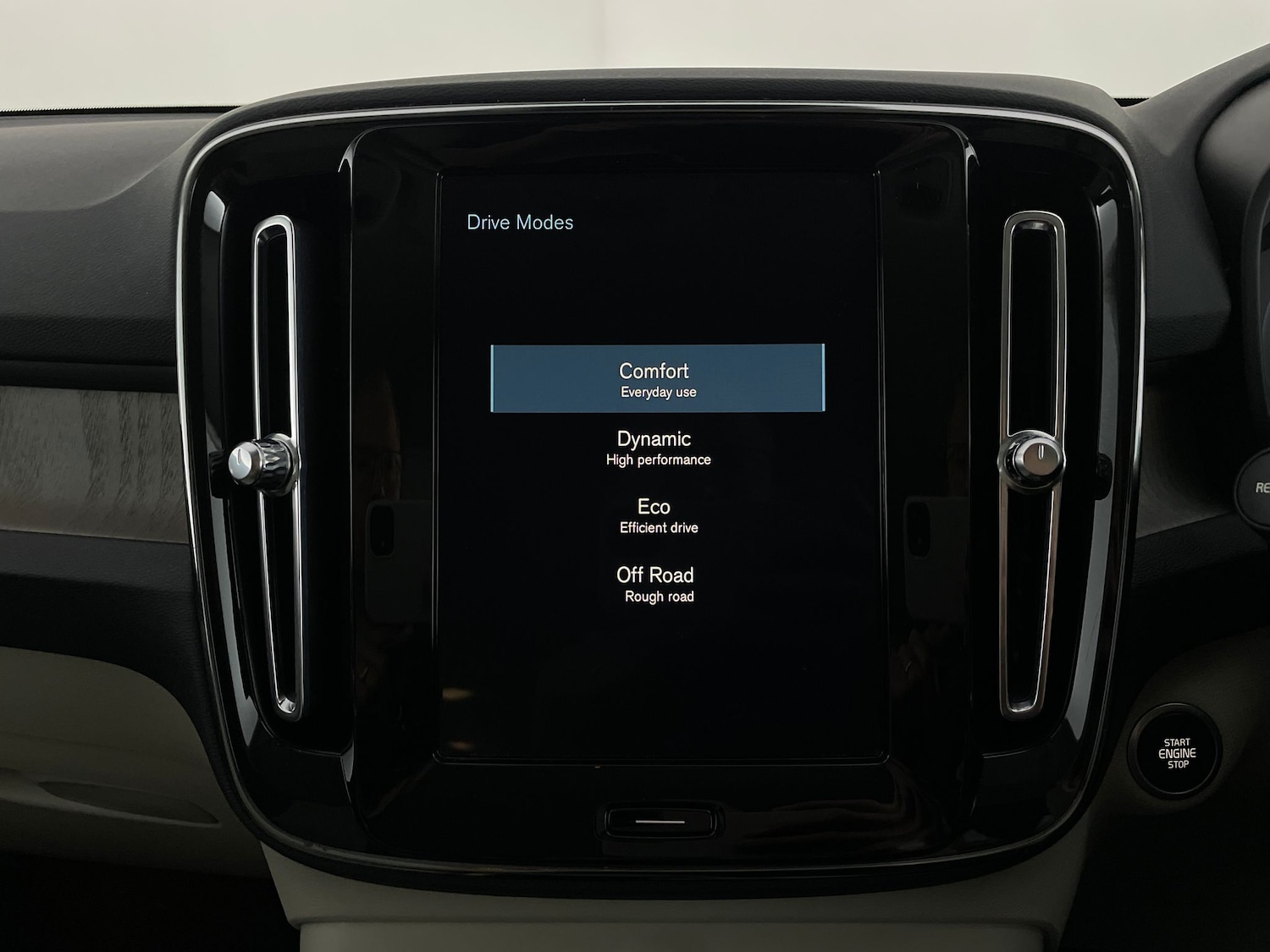 Used Volvo XC40 2021 for sale - 76477592: Photo 20