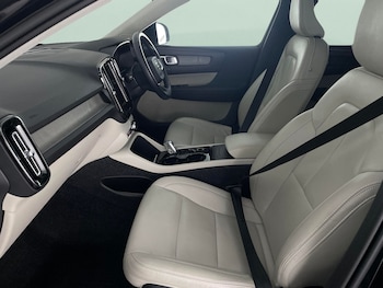 Used Volvo XC40 2021 for sale - 76477592: Photo