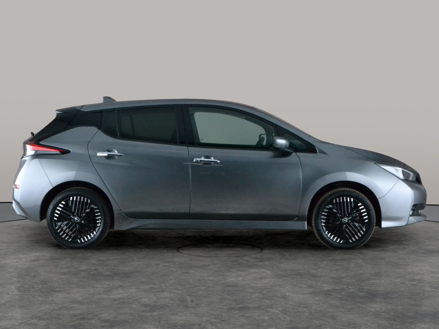 Used Nissan Leaf 2023 for sale - 78180684: Photo 9