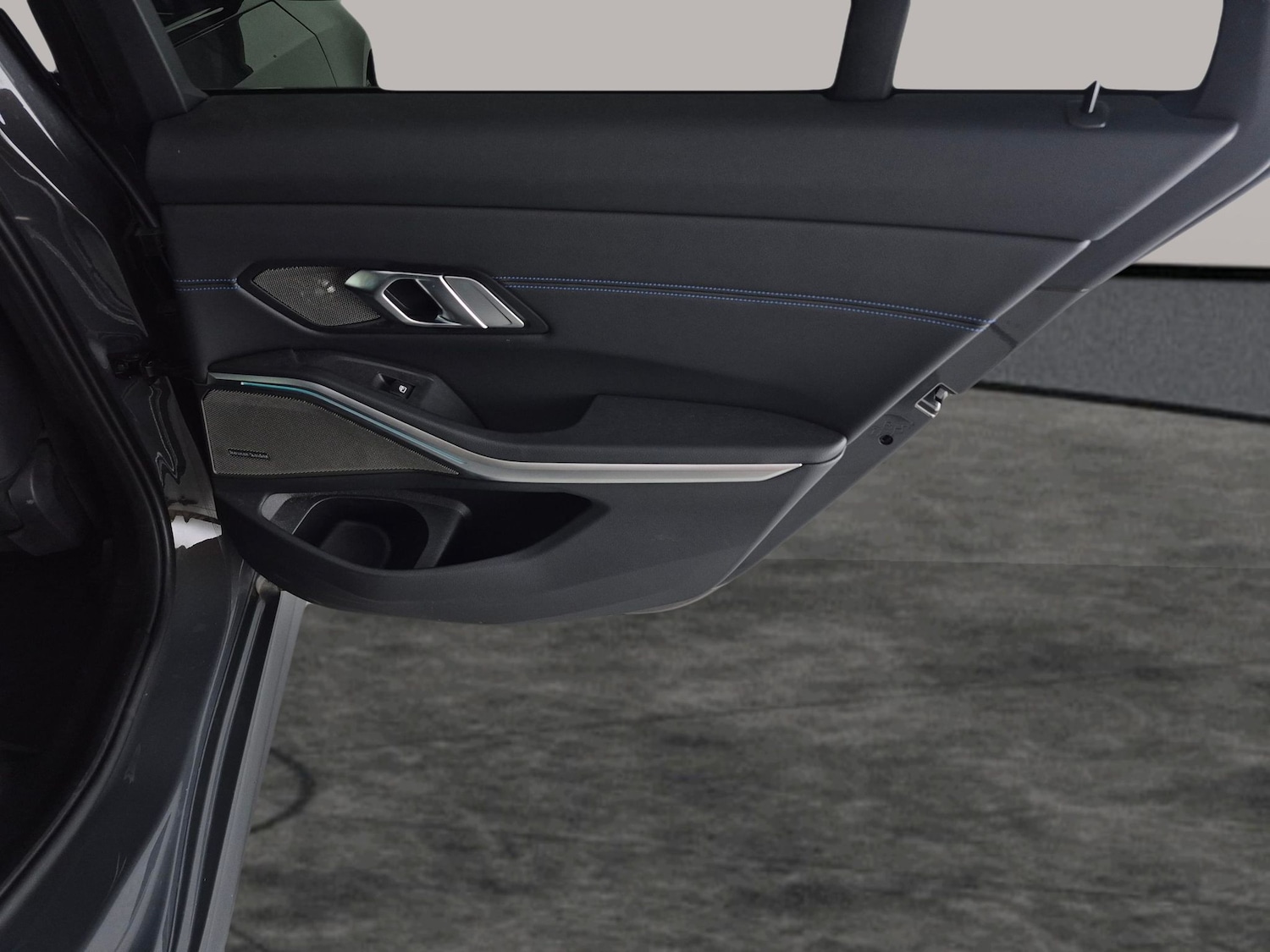 Used BMW 3 Series 2023 for sale - 77934719: Photo 43