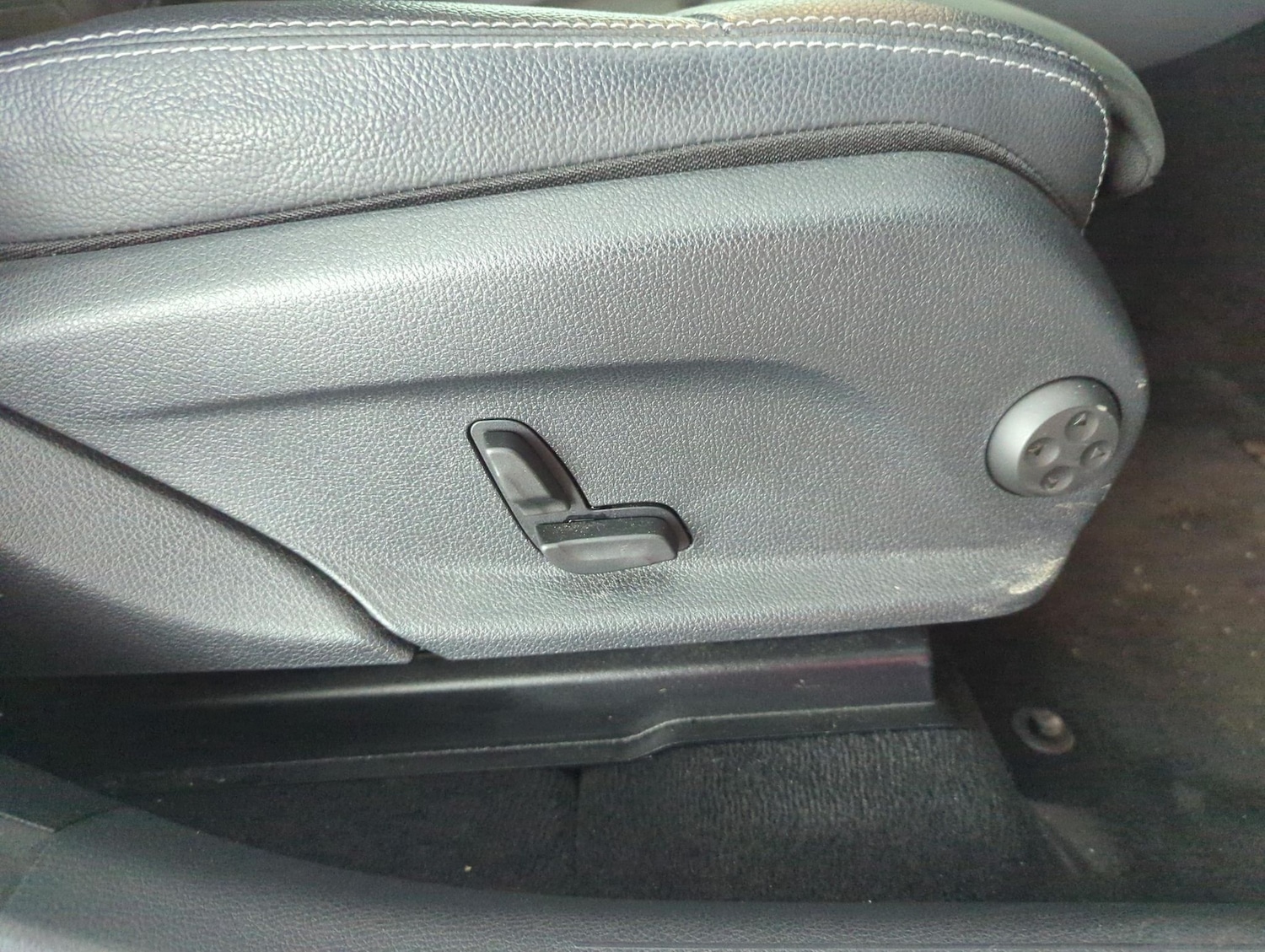 Used Mercedes-Benz GLC 2019 for sale - 77418091: Photo 22