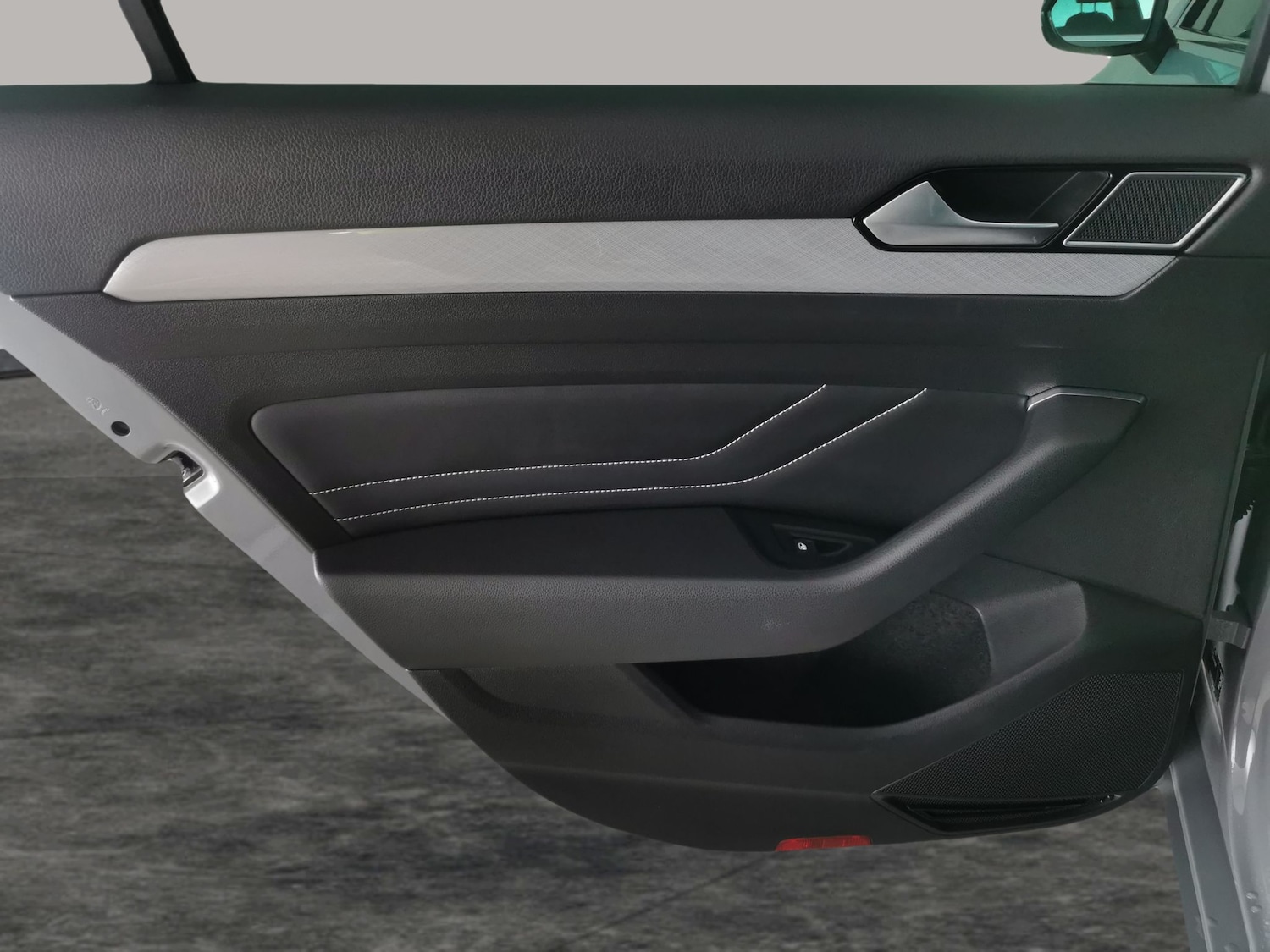 Used Volkswagen Passat 2022 for sale - 76507917: Photo 32