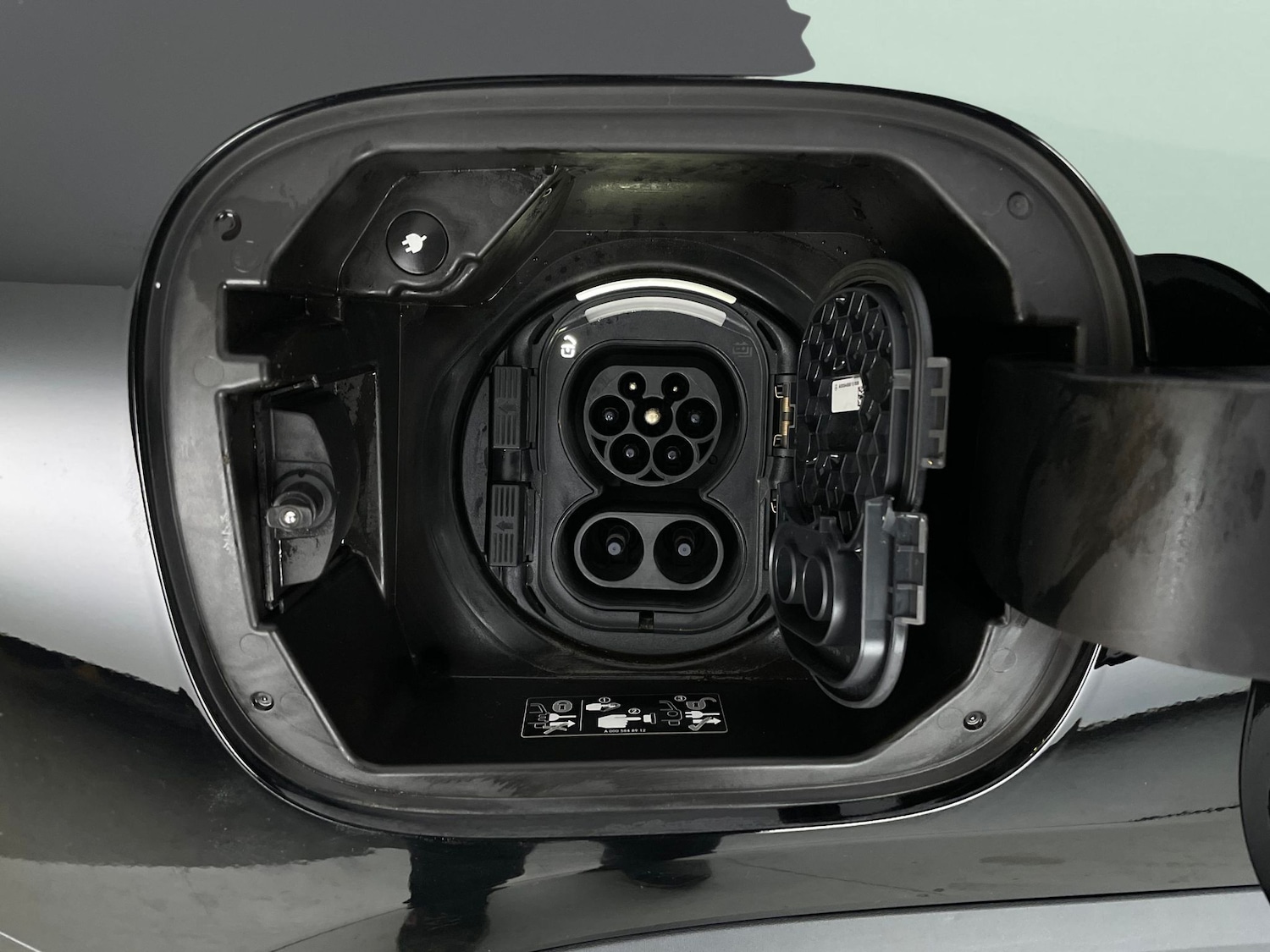 Used Mercedes-Benz EQA 2022 for sale - 76682131: Photo 34