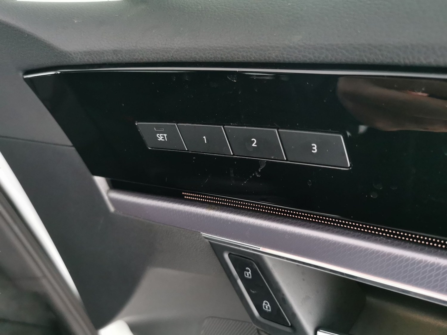 Used Volkswagen Touareg 2023 for sale - 77311197: Photo 17