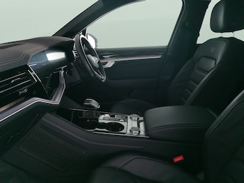 Used Volkswagen Touareg undefined for sale - 77311197: Photo