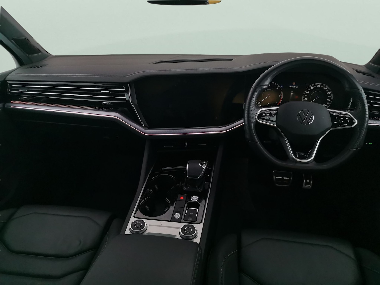 Used Volkswagen Touareg 2023 for sale - 77311197: Photo 9