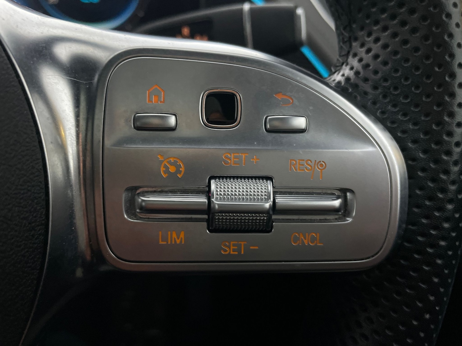 Used Mercedes-Benz EQC 2022 for sale - 77398806: Photo 26