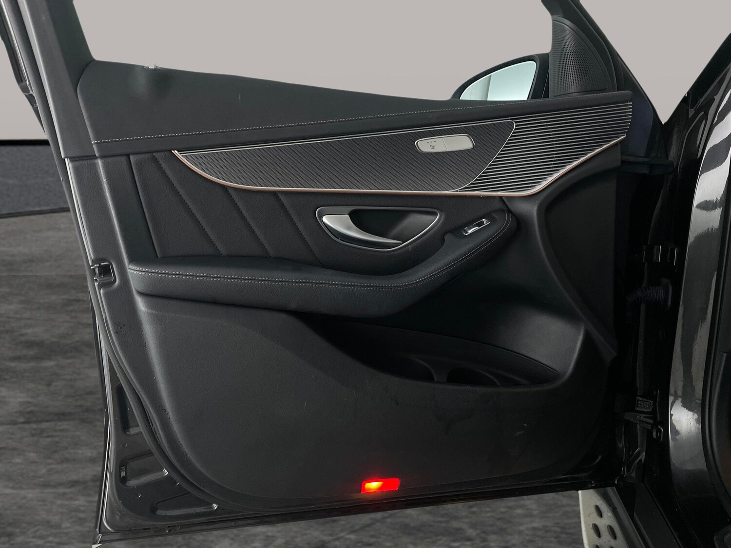 Used Mercedes-Benz EQC 2022 for sale - 77398806: Photo 33