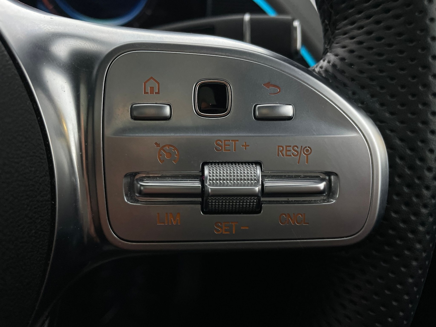 Used Mercedes-Benz EQC 2022 for sale - 76940312: Photo 28