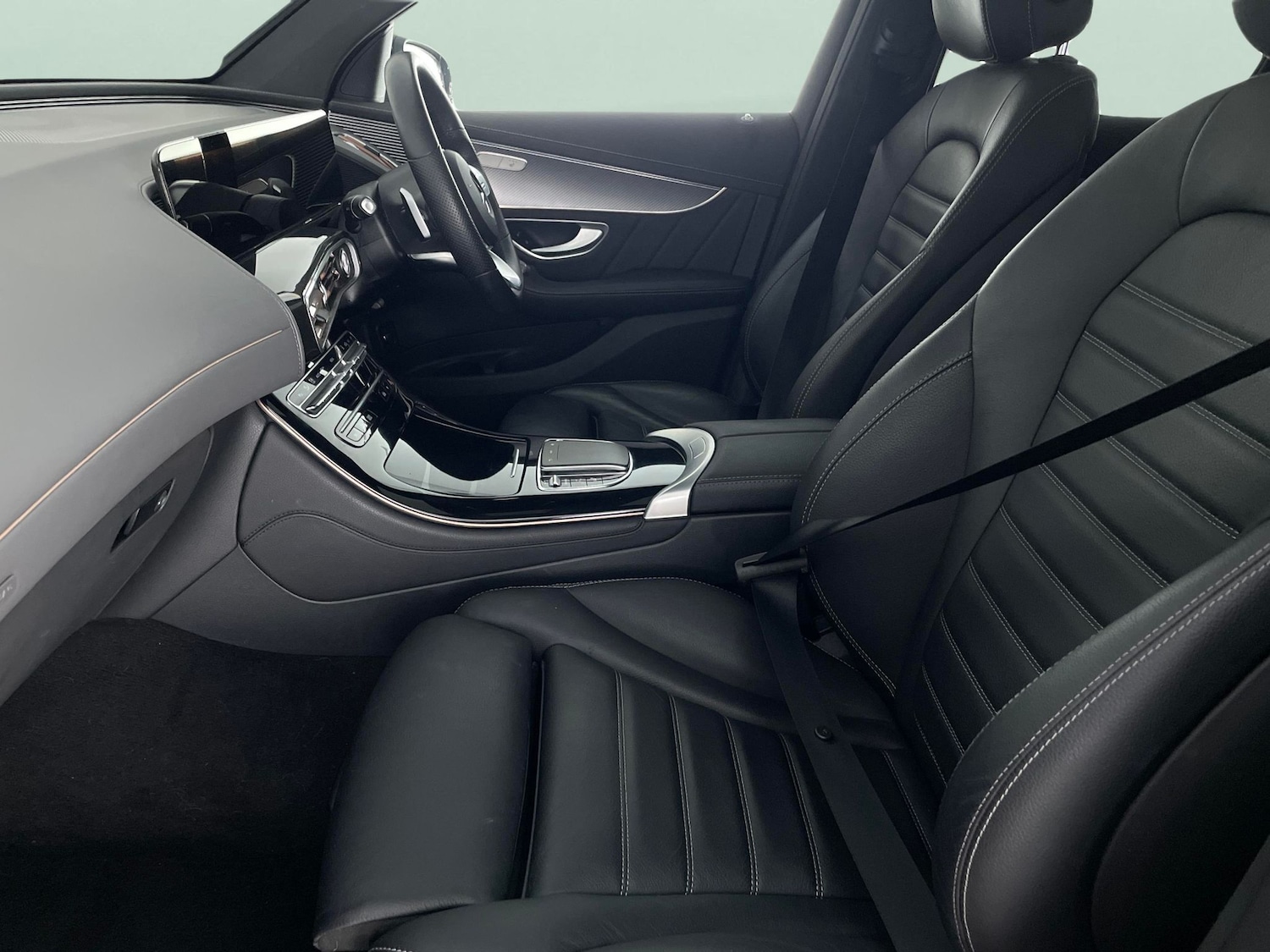 Used Mercedes-Benz EQC 2022 for sale - 76940312: Photo 4