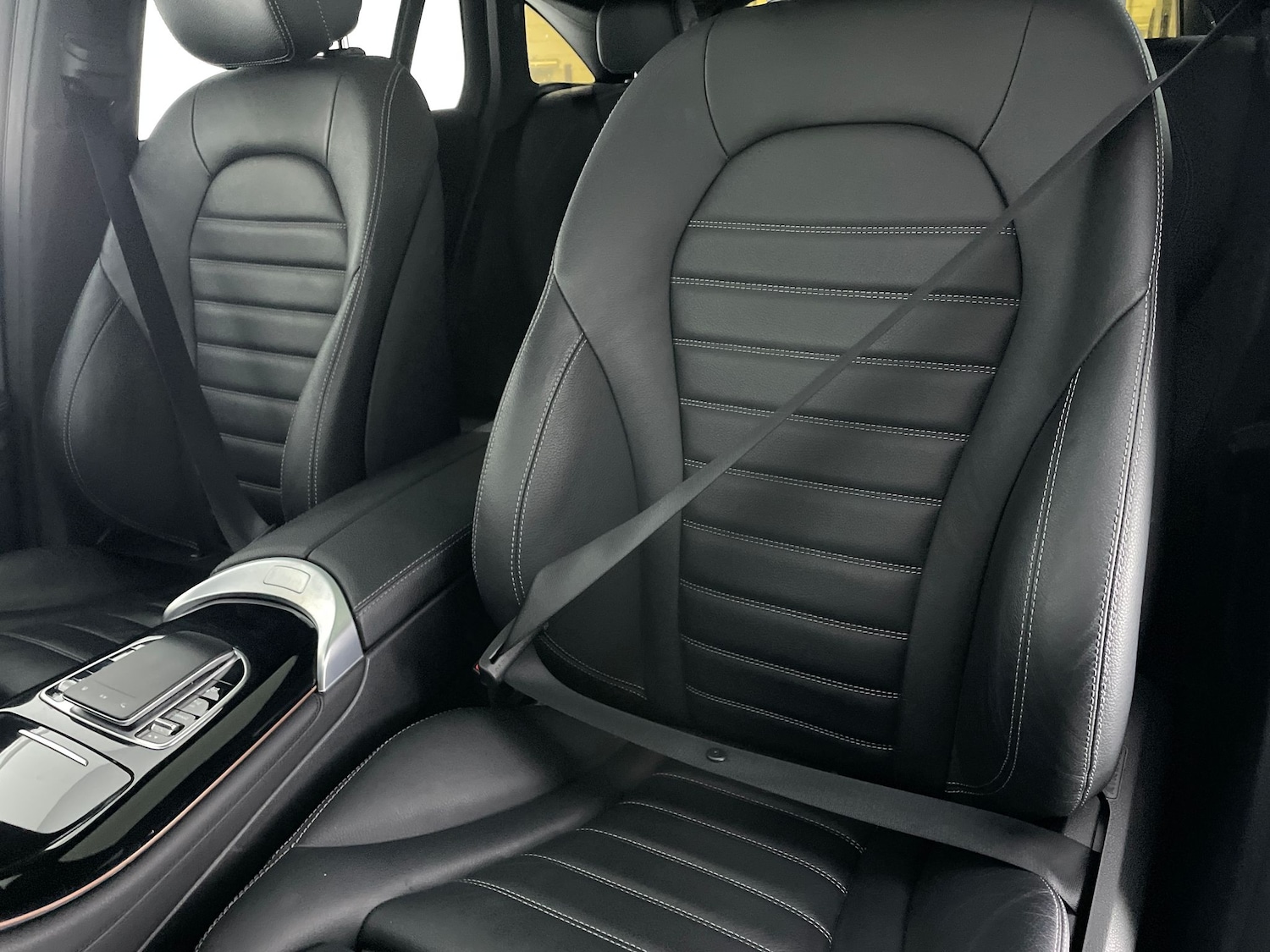 Used Mercedes-Benz EQC 2022 for sale - 76940312: Photo 7