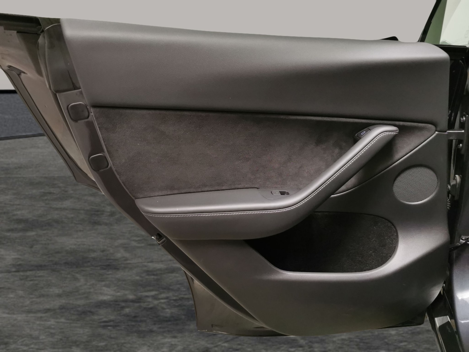 Used Tesla Model Y 2023 for sale - 76526001: Photo 36