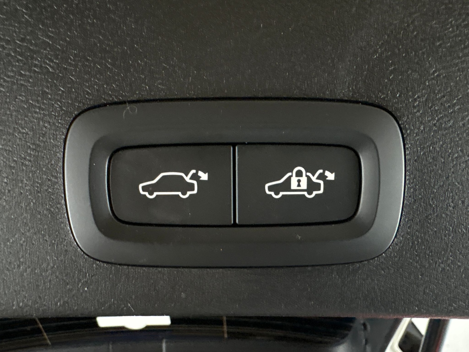 Used Volvo XC40 2022 for sale - 77031828: Photo 14