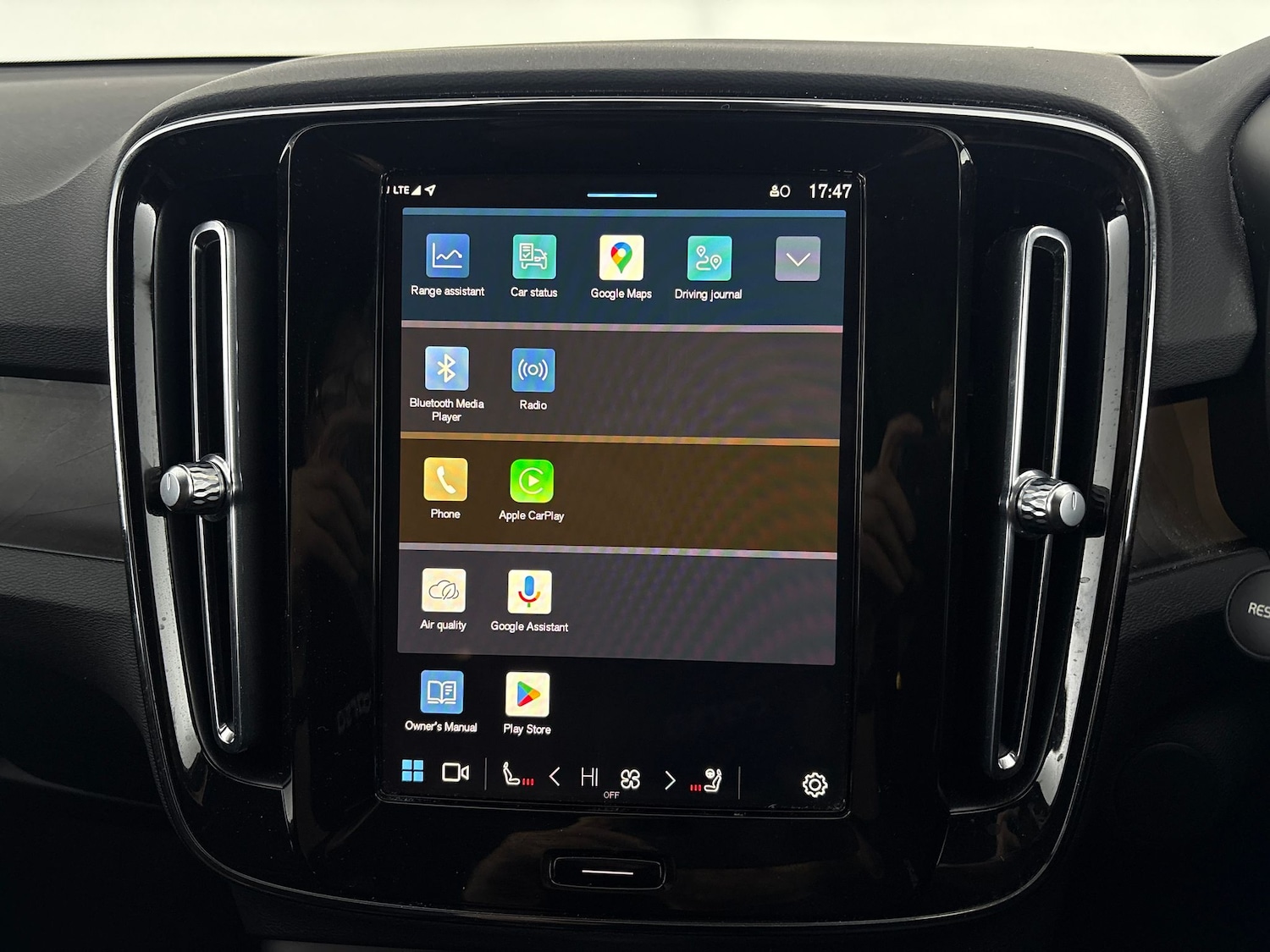 Used Volvo XC40 2022 for sale - 77031828: Photo 21