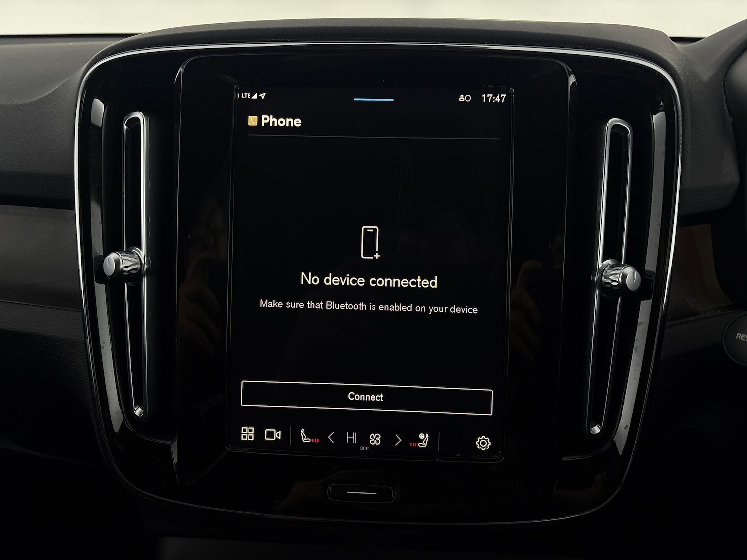 Used Volvo XC40 2022 for sale - 77031828: Photo 22