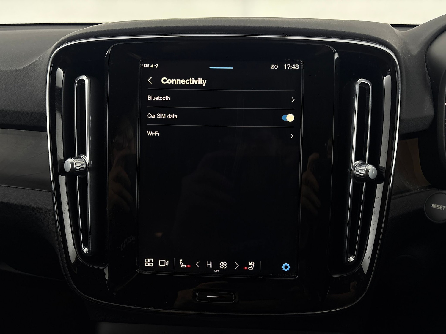 Used Volvo XC40 2022 for sale - 77031828: Photo 24