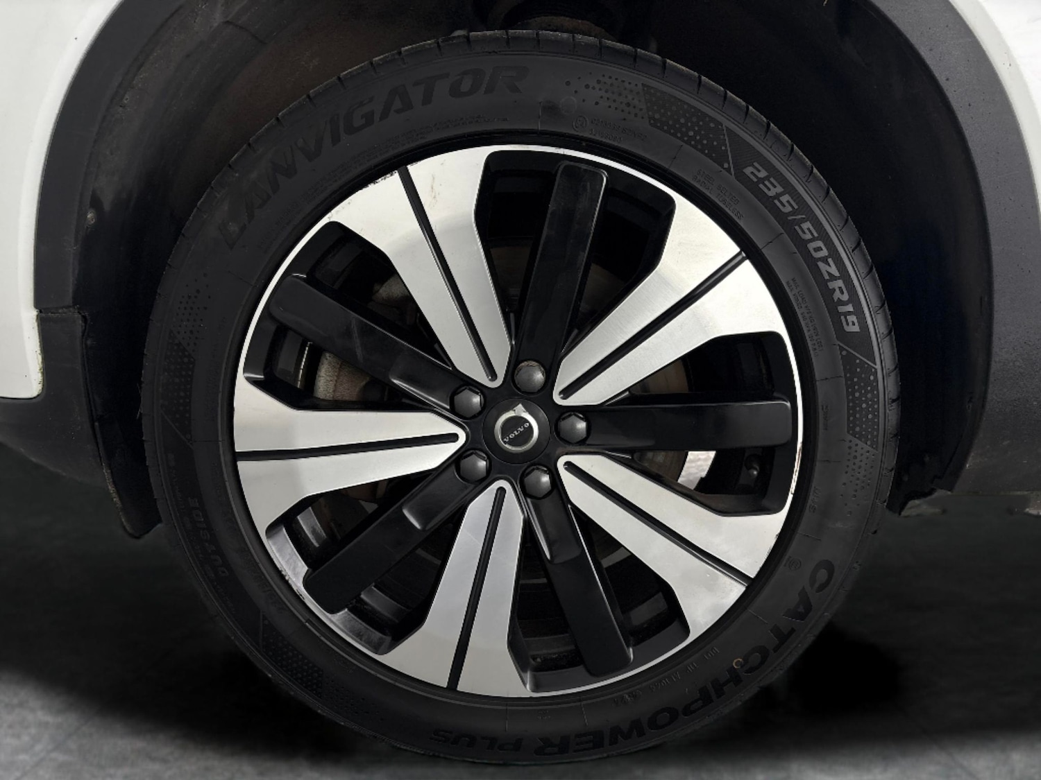 Used Volvo XC40 2022 for sale - 77031828: Photo 27