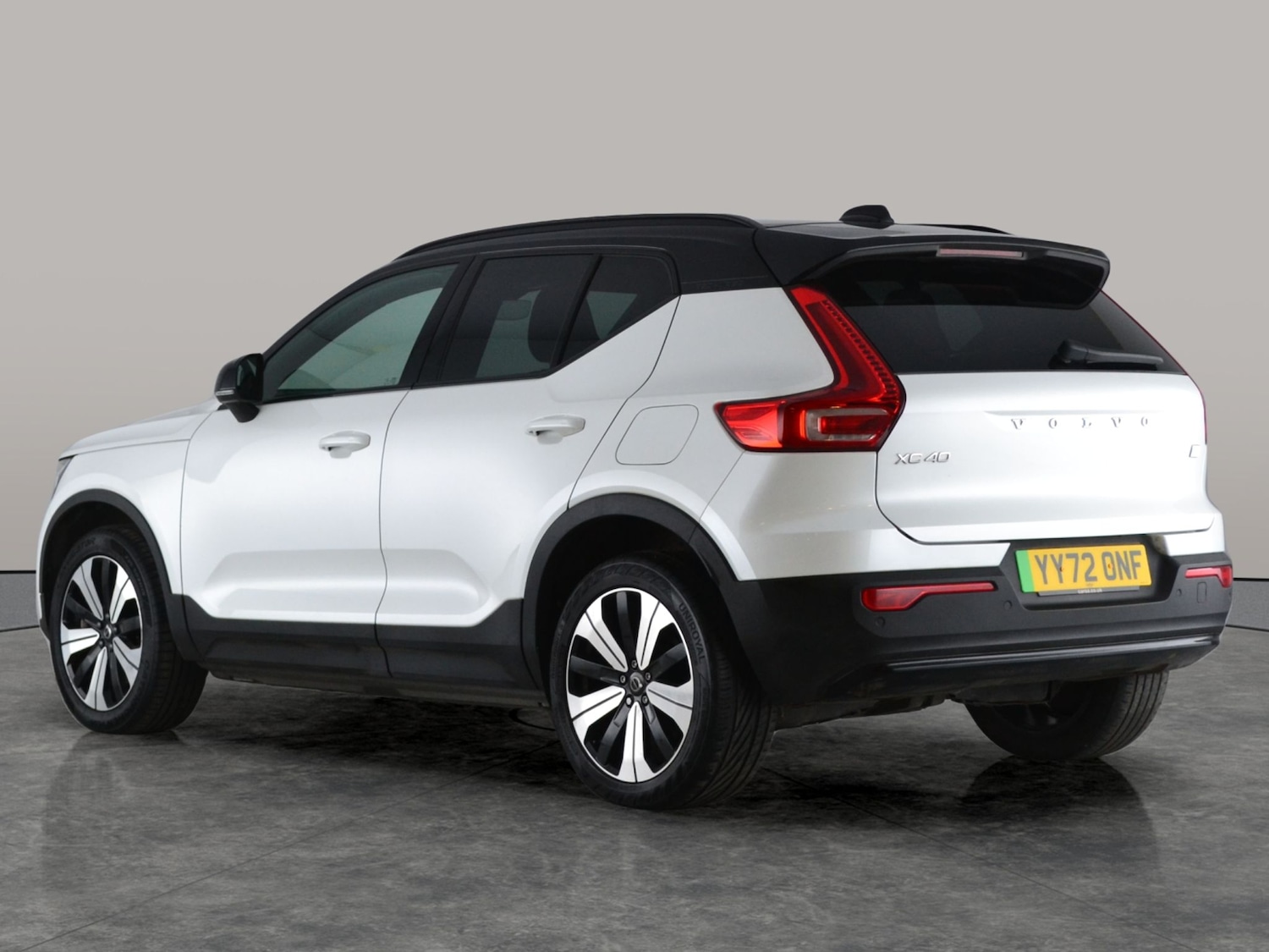 Used Volvo XC40 2022 for sale - 77031828: Photo 8