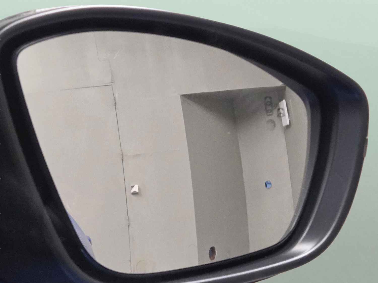 Used Peugeot E-2008 2021 for sale - 77558273: Photo 15