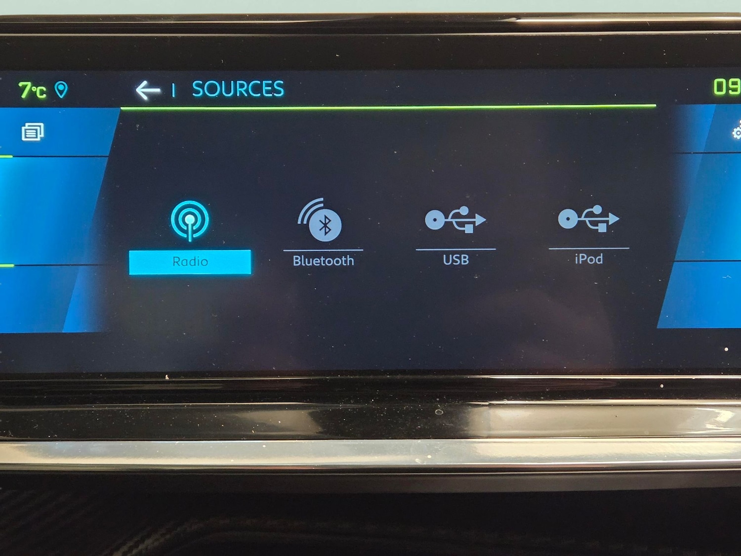 Used Peugeot E-2008 2021 for sale - 77558273: Photo 17