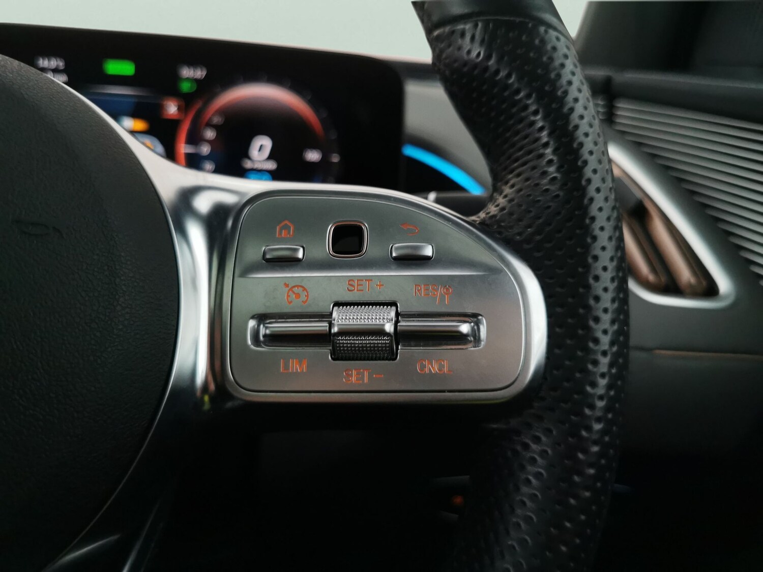 Used Mercedes-Benz EQC 2022 for sale - 78075094: Photo 25