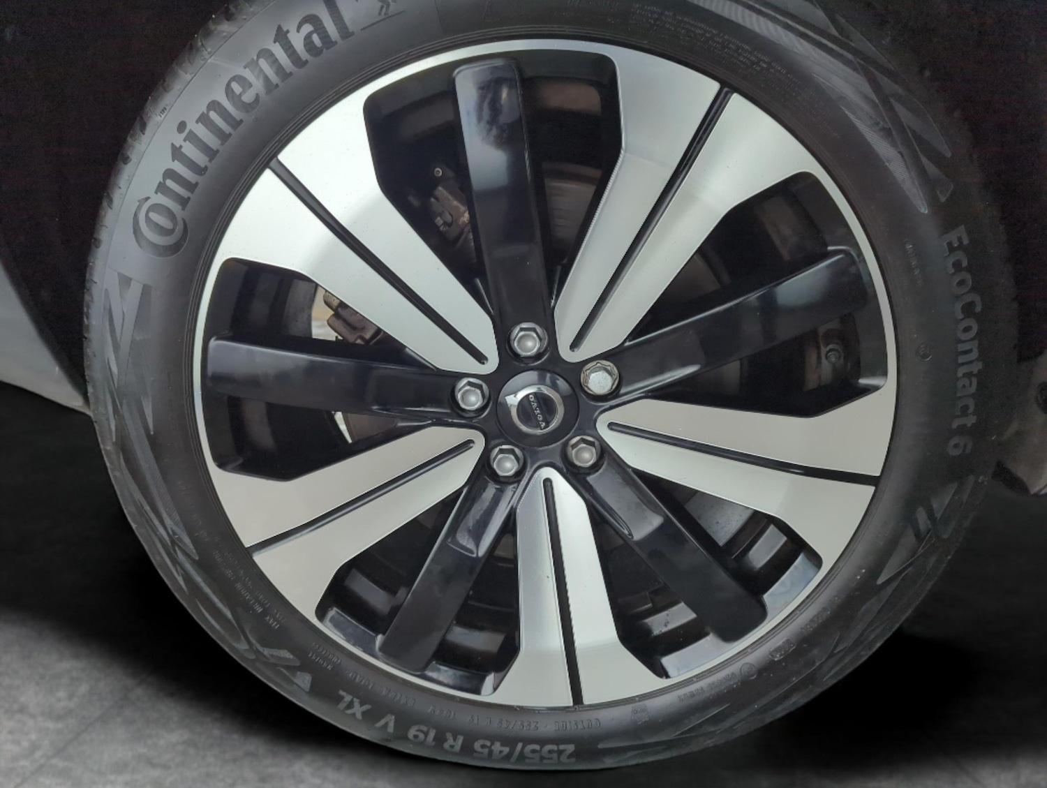 Used Volvo C40 2023 for sale - 77324271: Photo 32