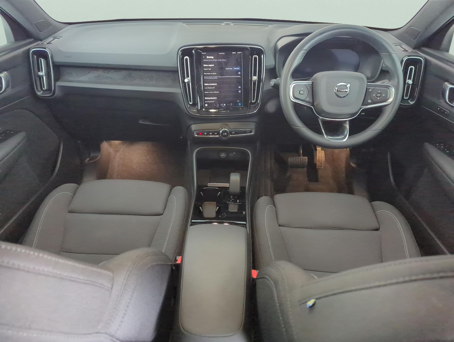 Used Volvo C40 2023 for sale - 77324271: Photo 8