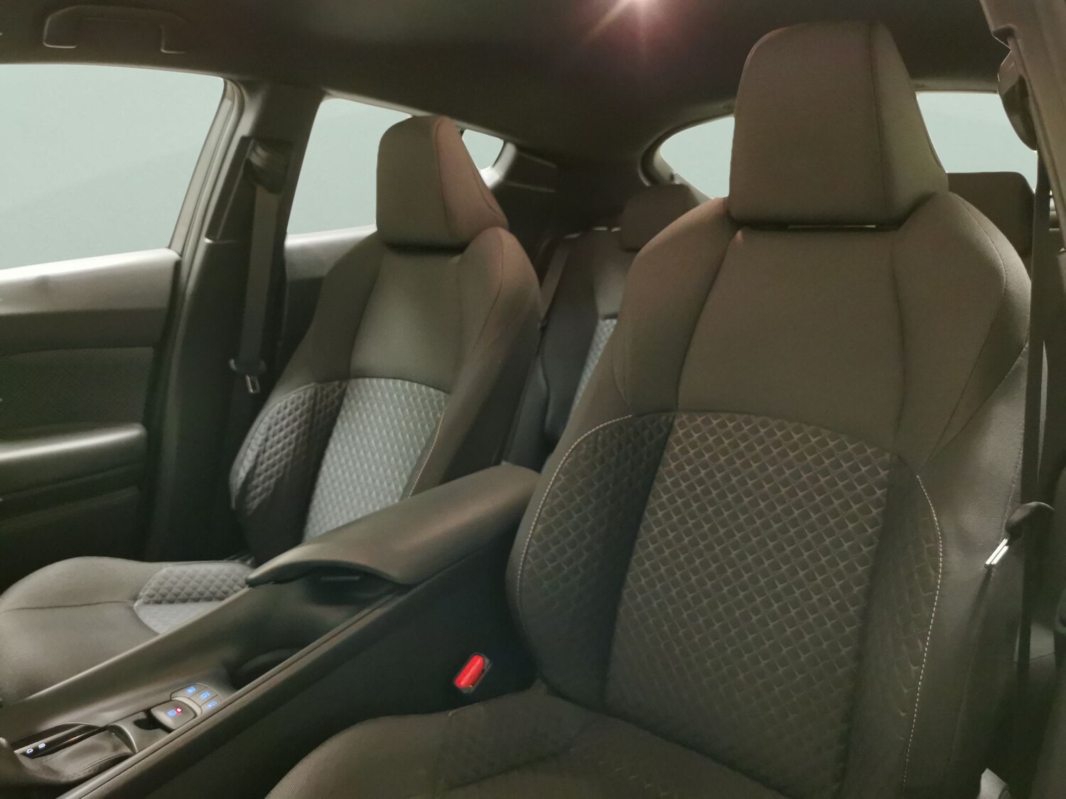 Used Toyota C-HR 2021 for sale - 77493036: Photo 14