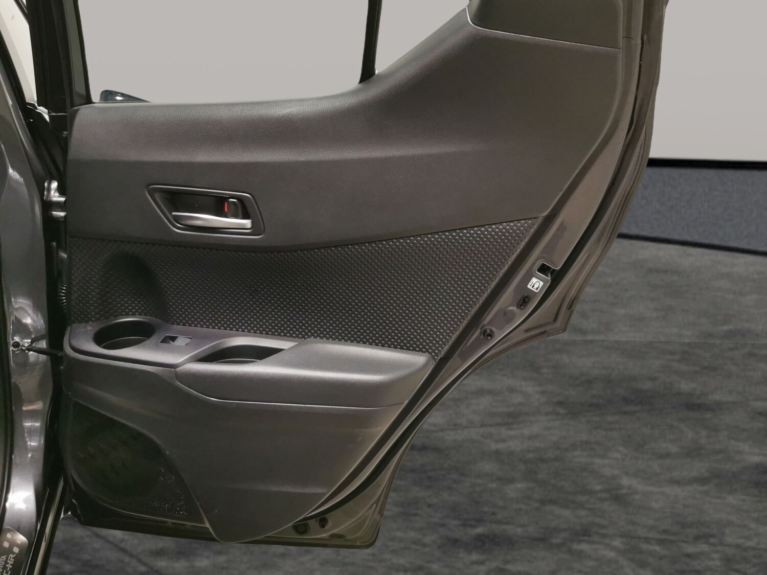 Used Toyota C-HR 2021 for sale - 77493036: Photo 24