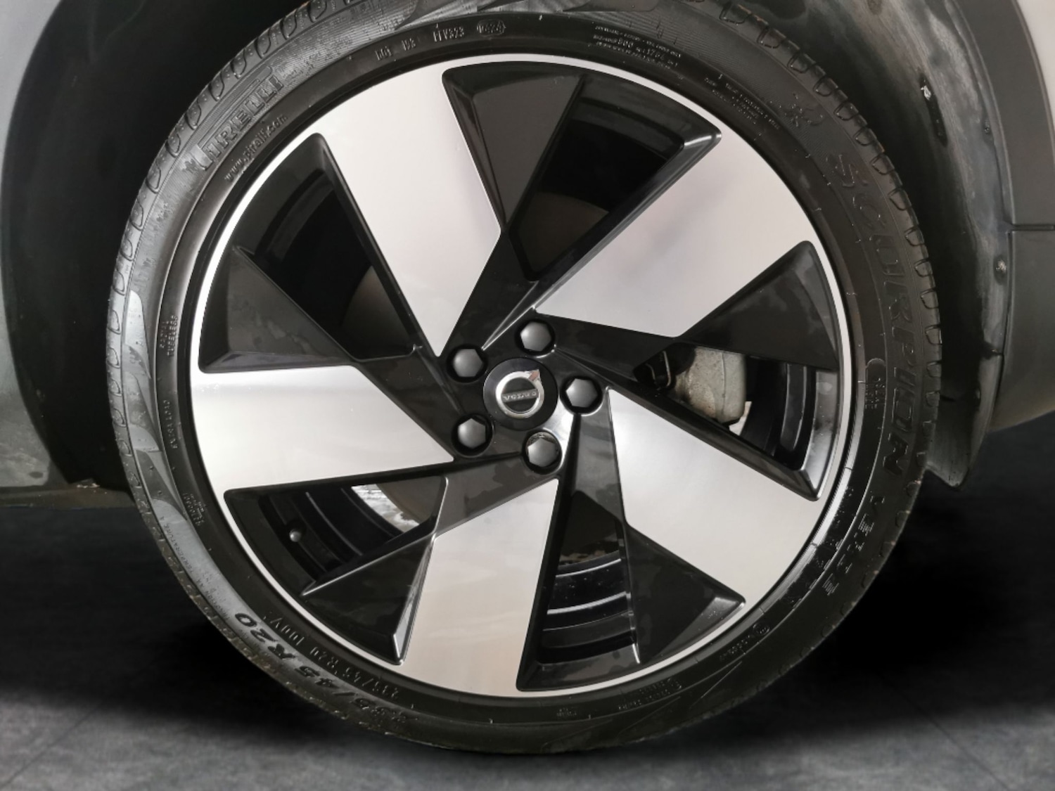 Used Volvo C40 2023 for sale - 77619674: Photo 32