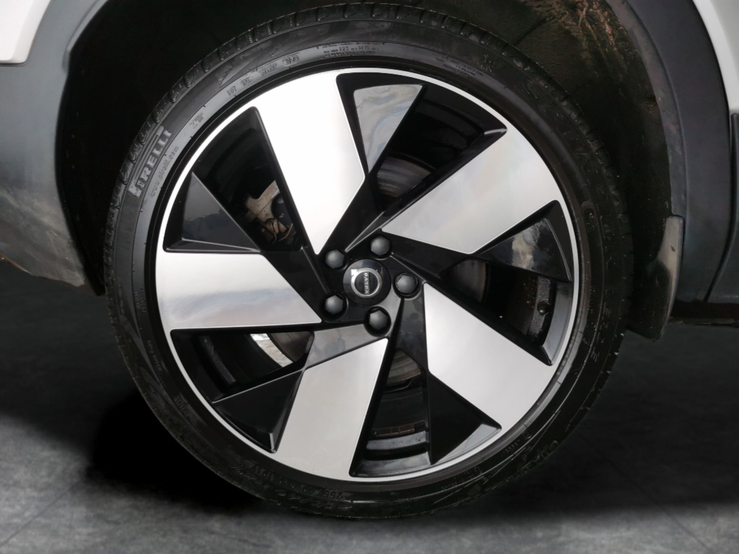 Used Volvo C40 2023 for sale - 77619674: Photo 33