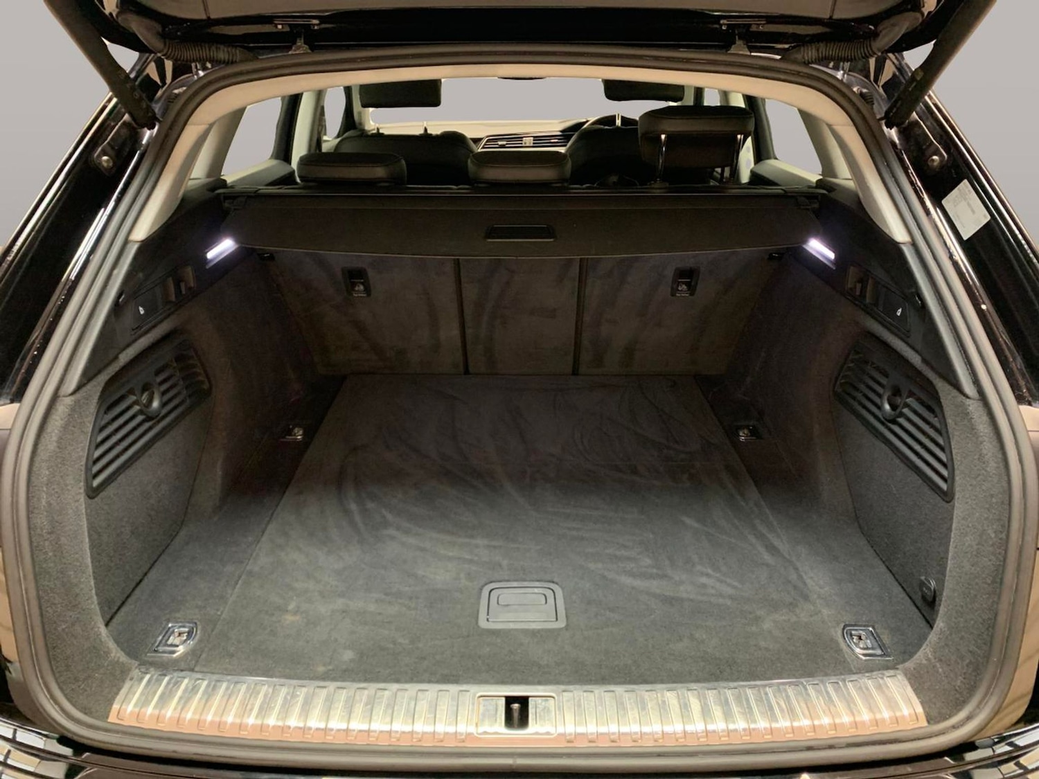 Used Audi e-tron 2022 for sale - 77255631: Photo 34