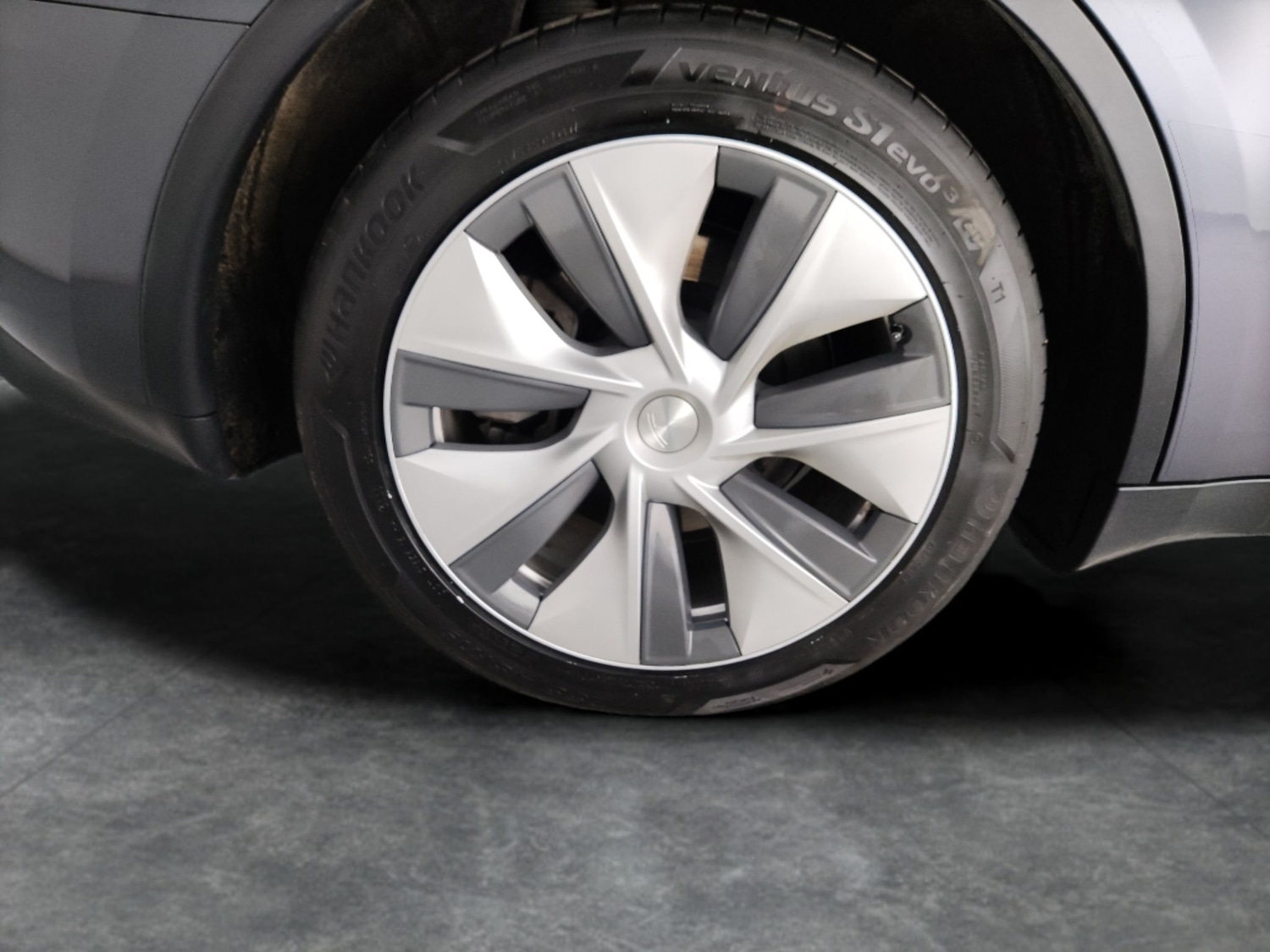 Used Tesla Model Y 2023 for sale - 77975815: Photo 28